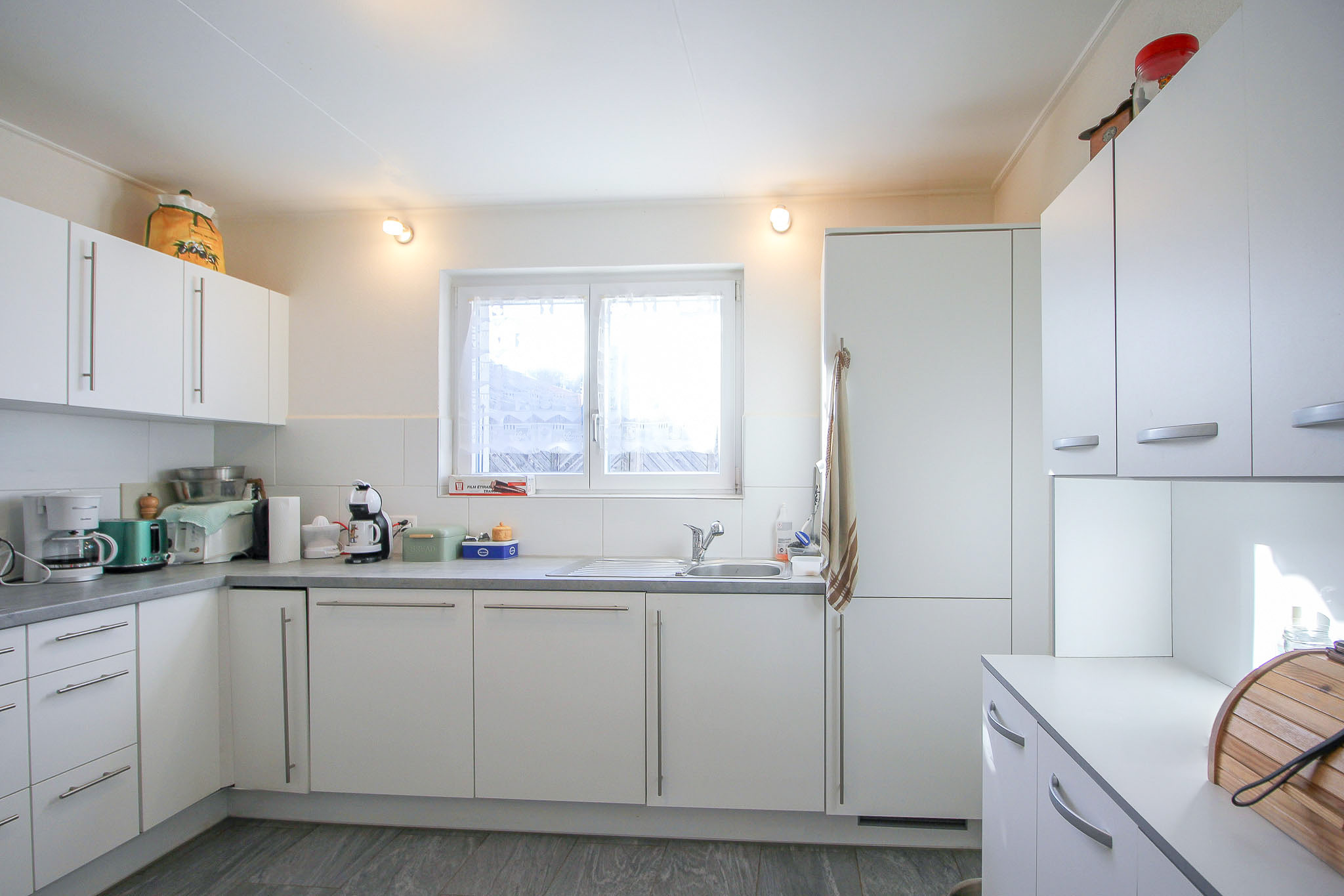 Rez - cuisine agencée 