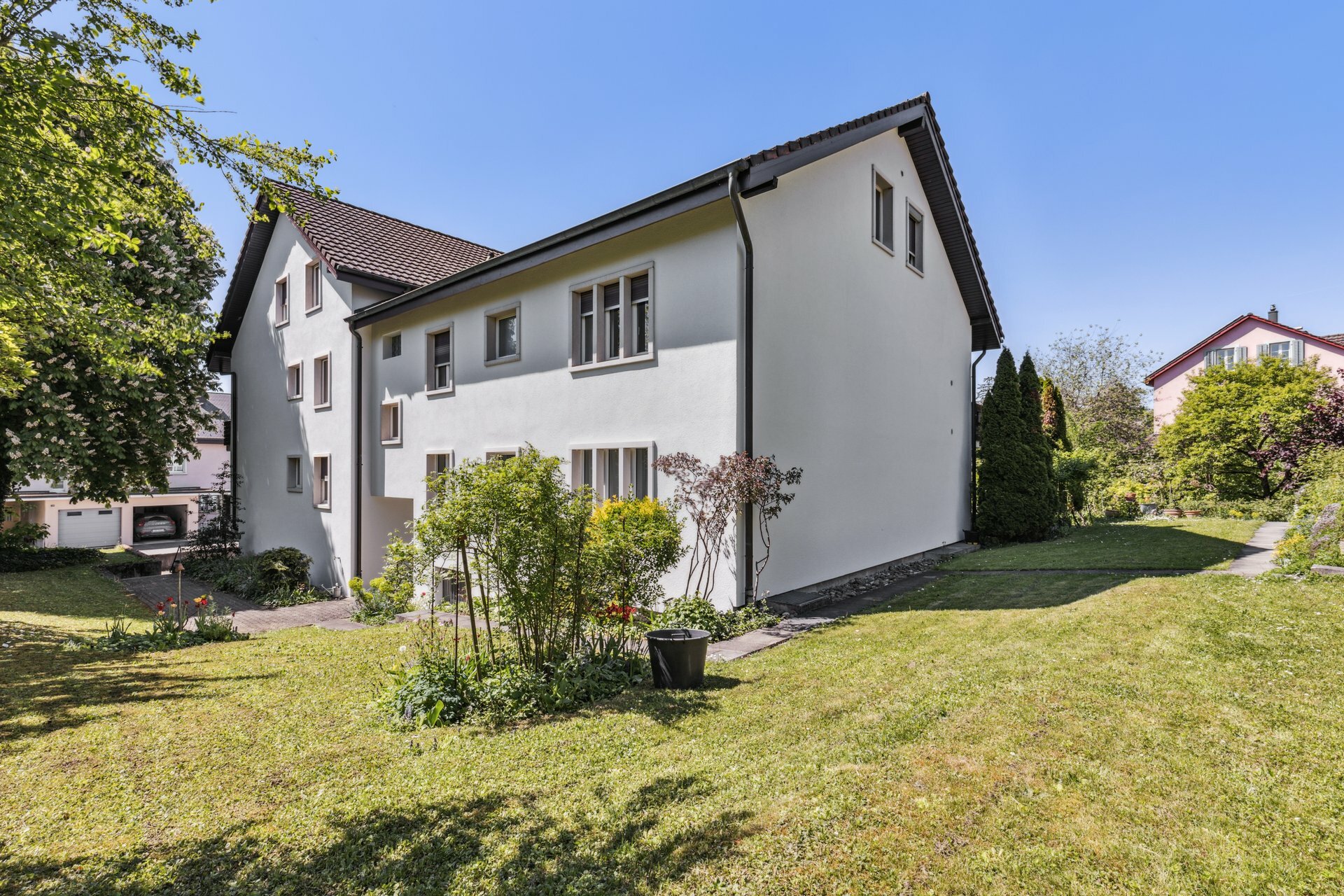 Exterior view 1