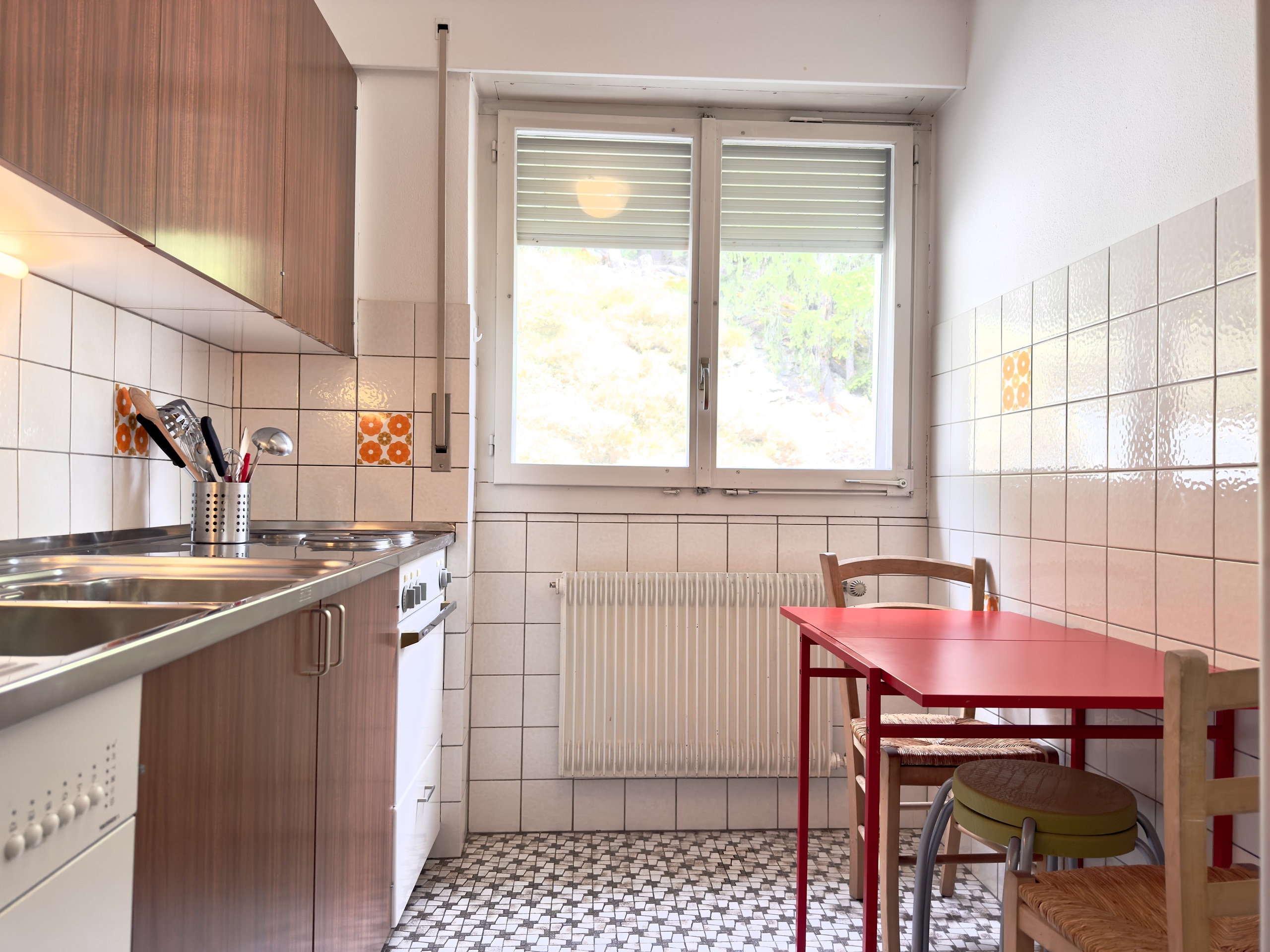 Interior view 3