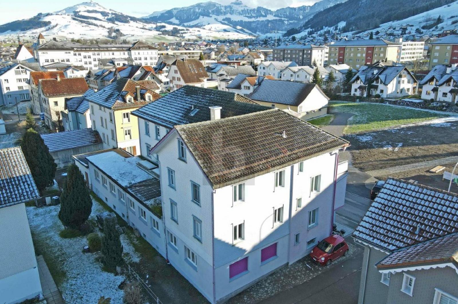 Photo 3