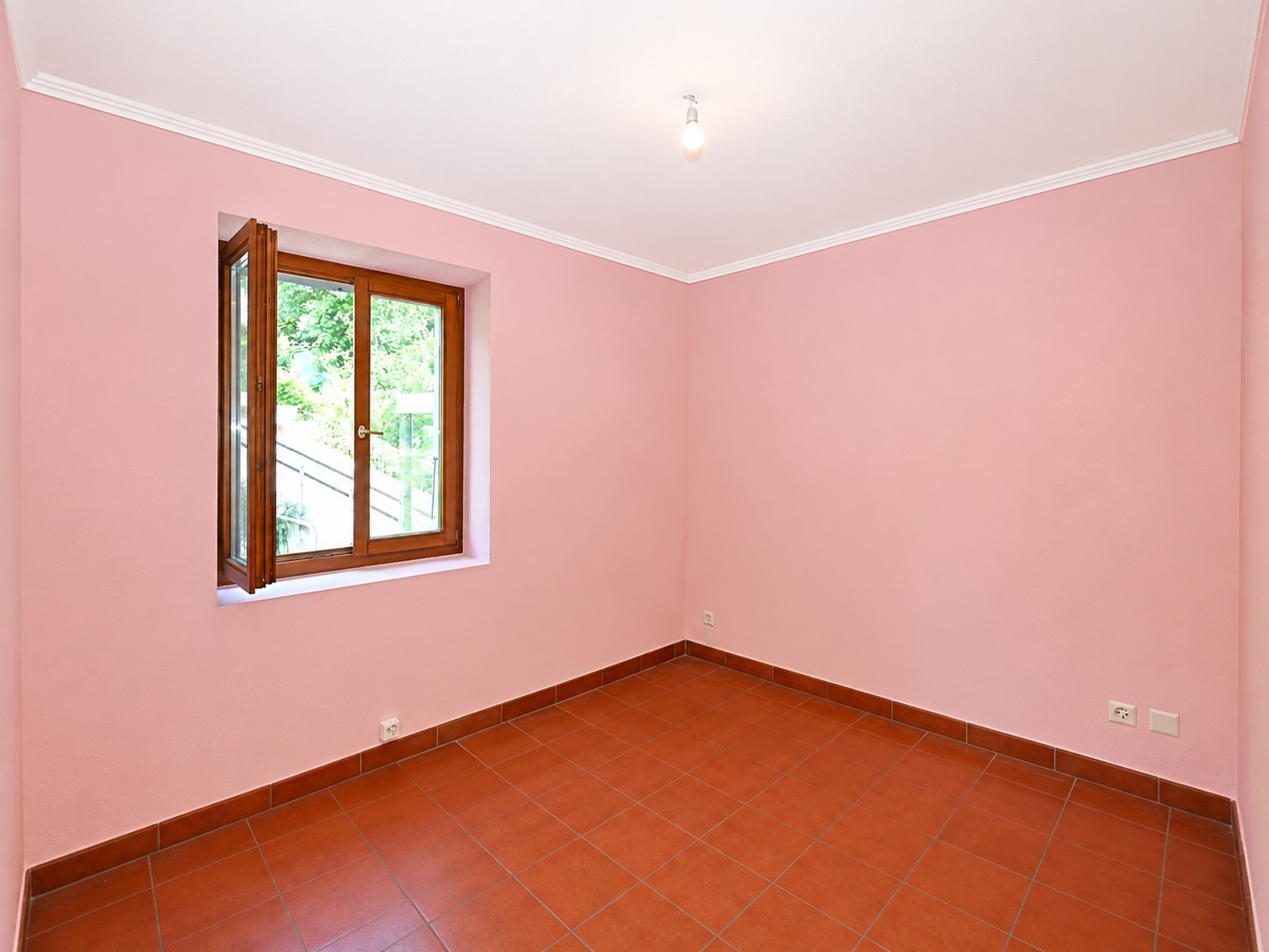 Interior view 4