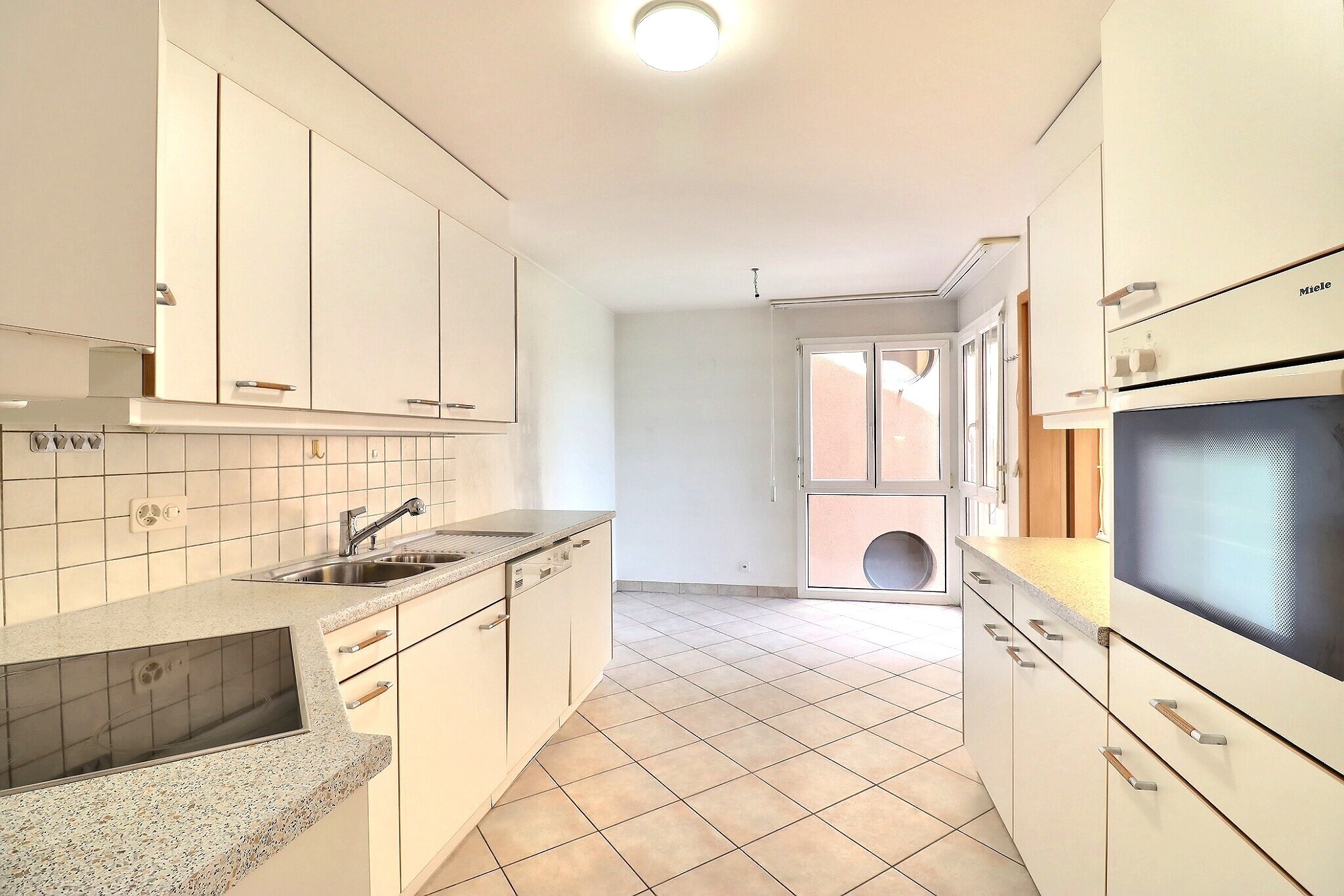 Interior view 5