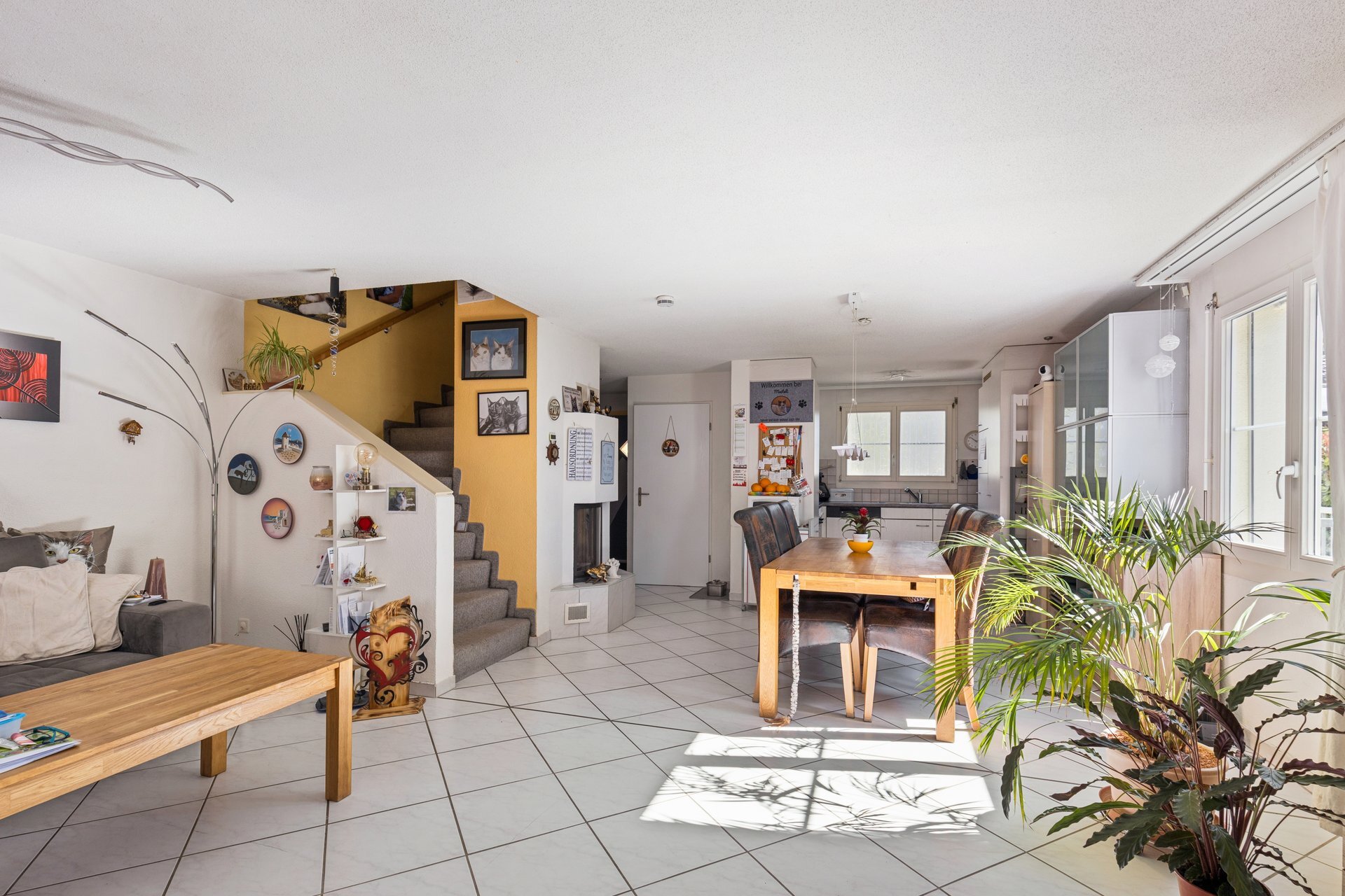 Interior view 2