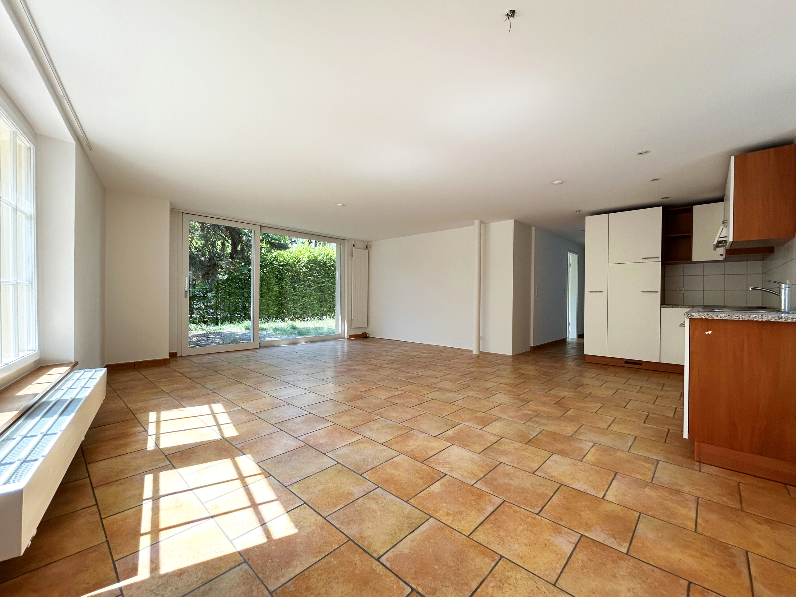 Interior view 4