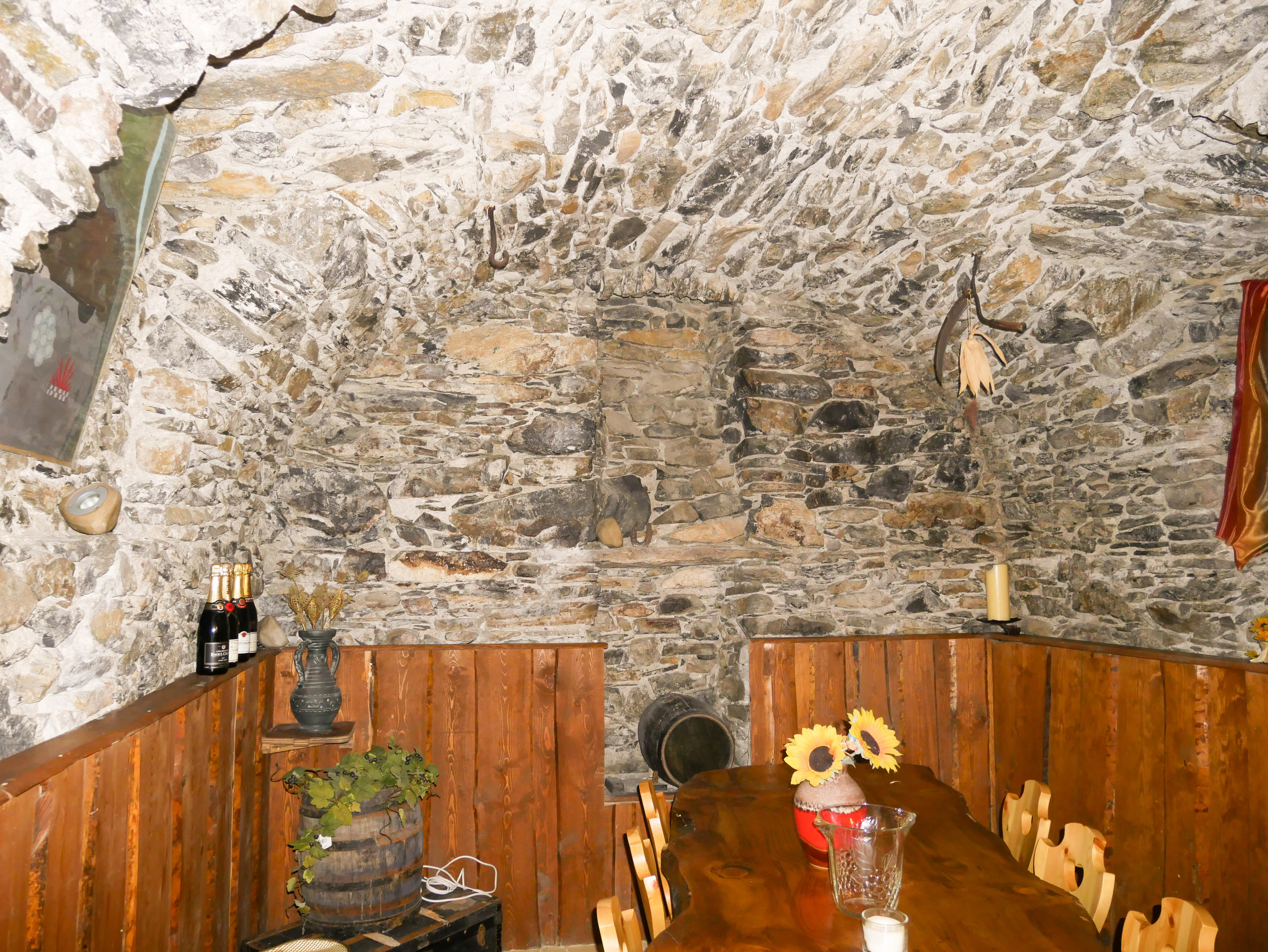 Interior view 11