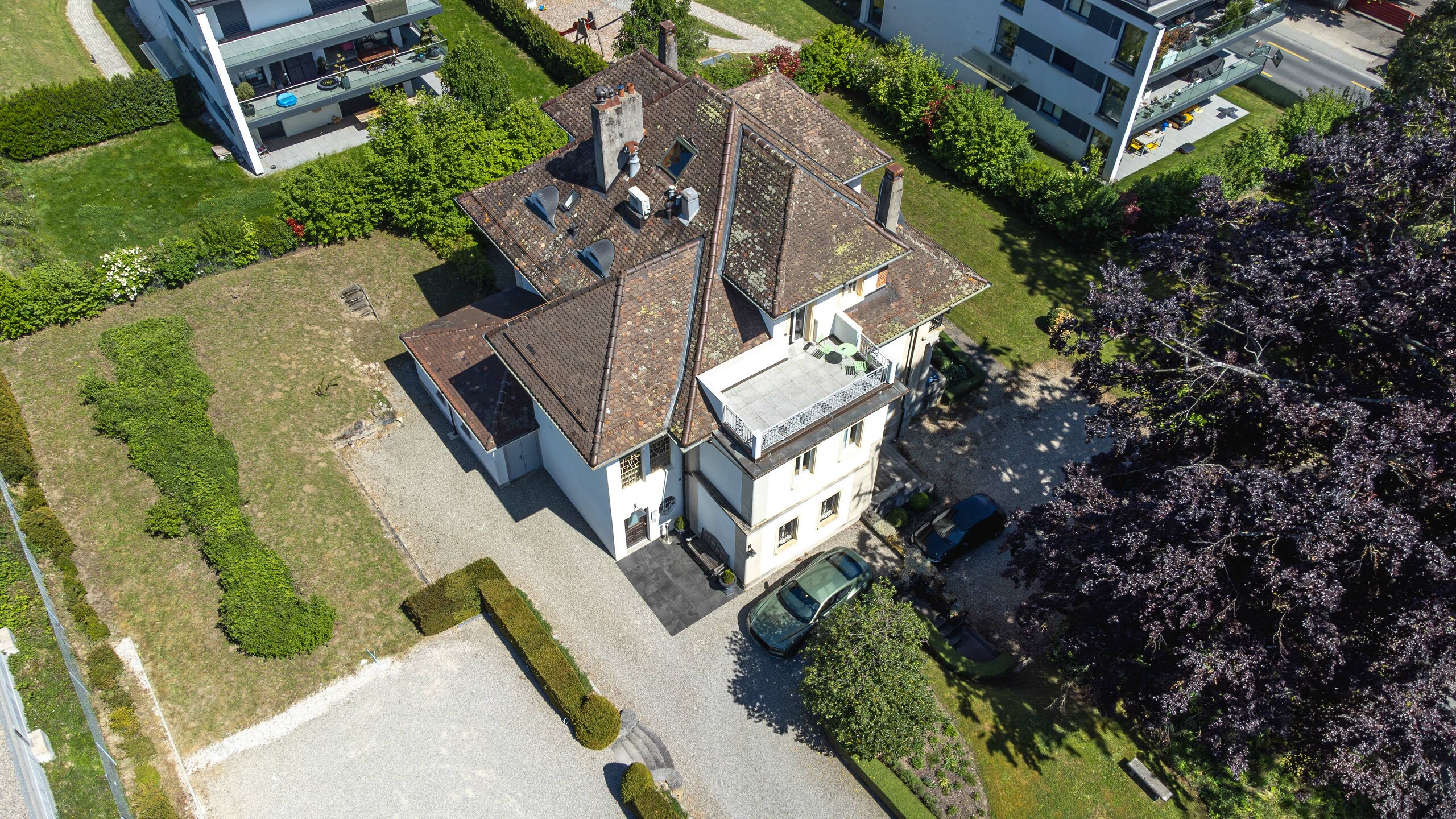 Exterior view 4