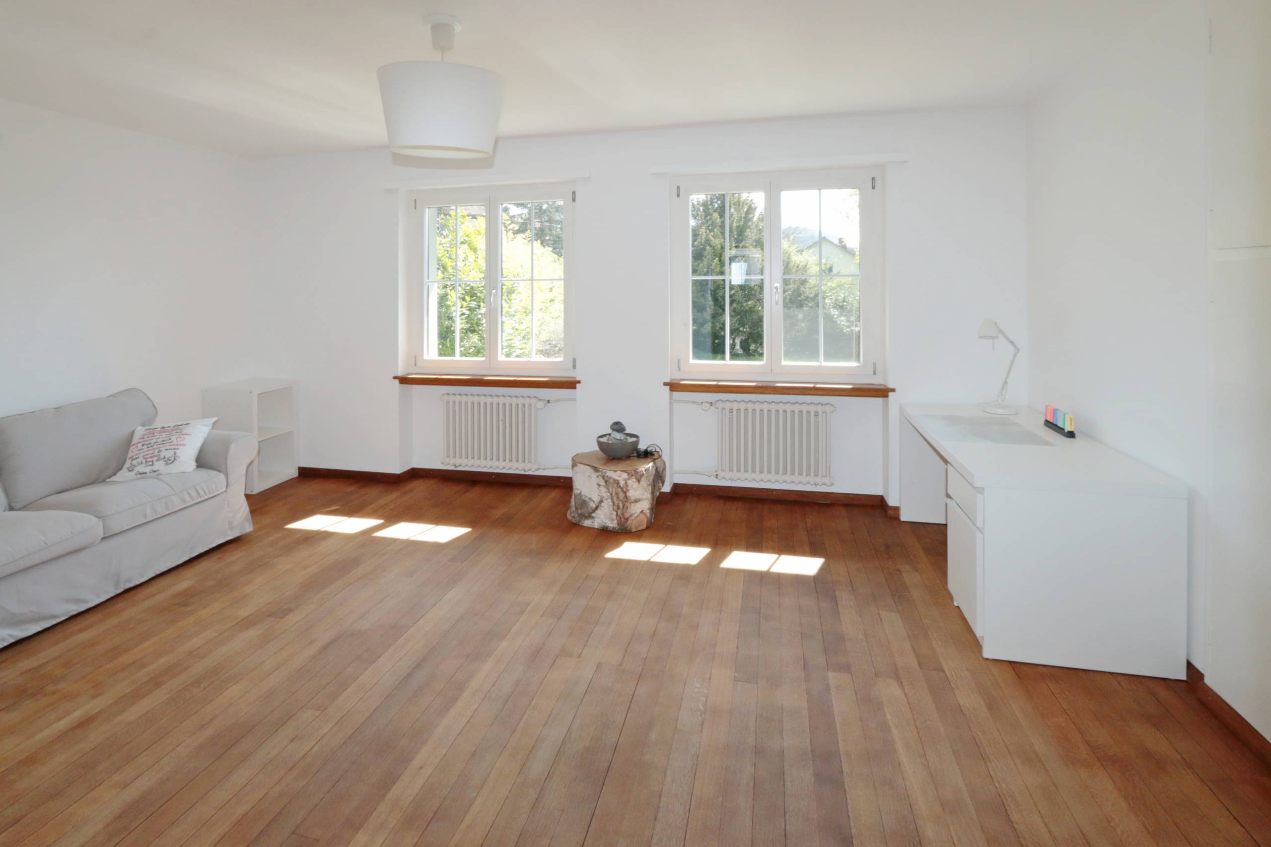 Jeder Raum ein Unikat, hier ein Zimmer im Obergeschoss Jeder Raum ein Unikat, hier ein Zimmer im Obergeschoss