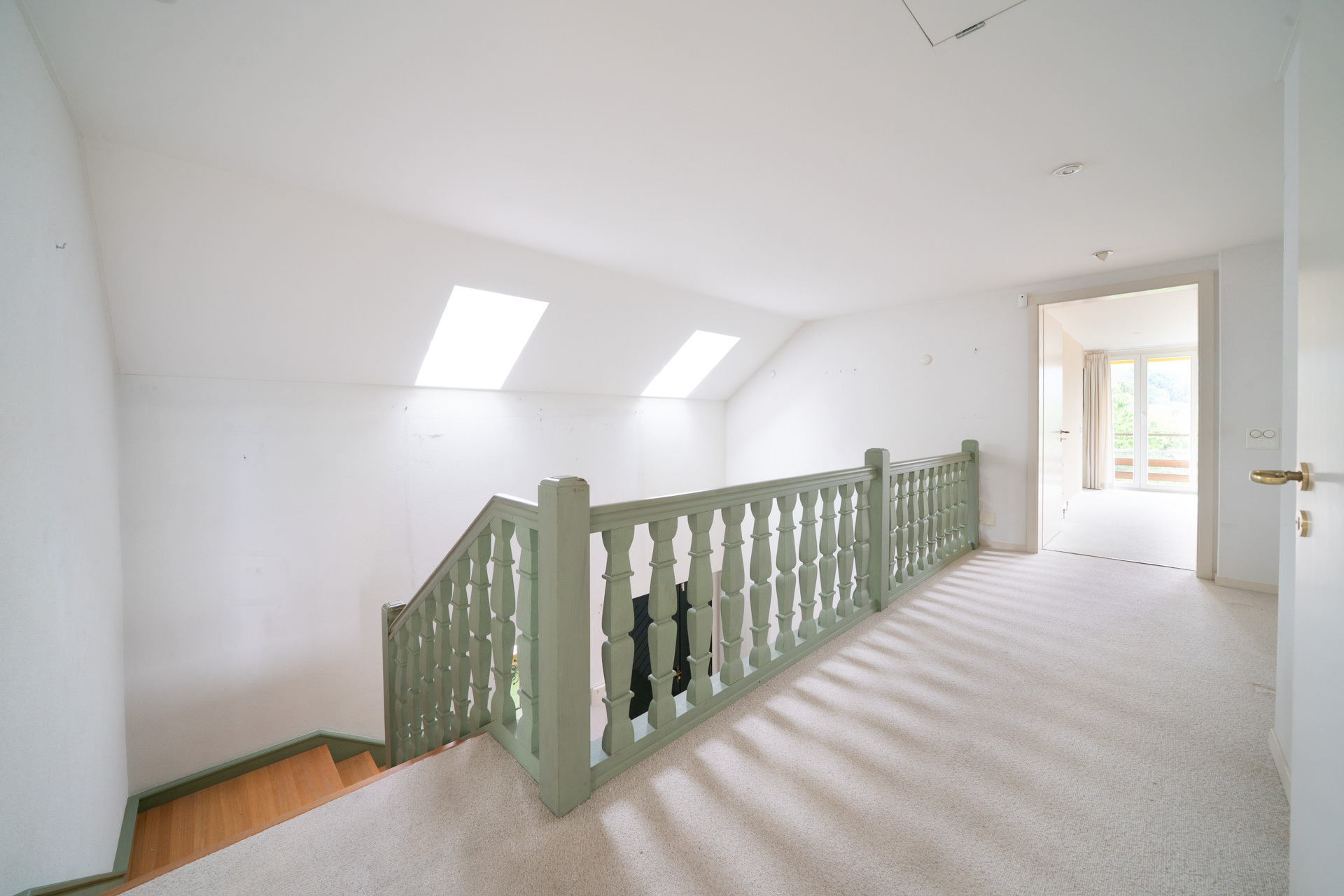 Interior view 9