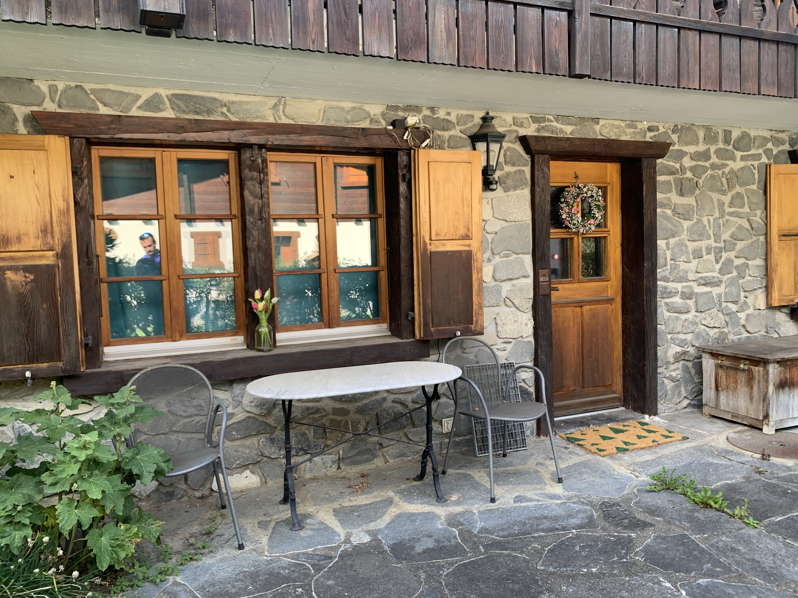 Exterior view 2
