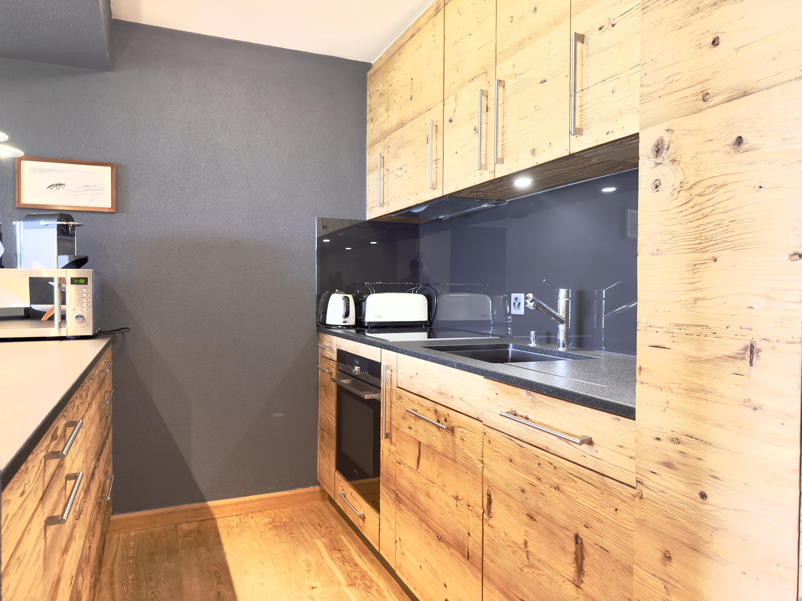 Interior view 3