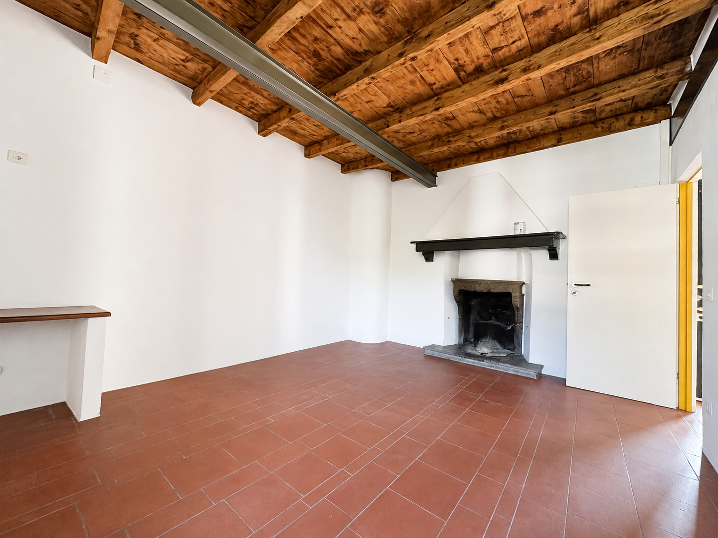 Interior view 3