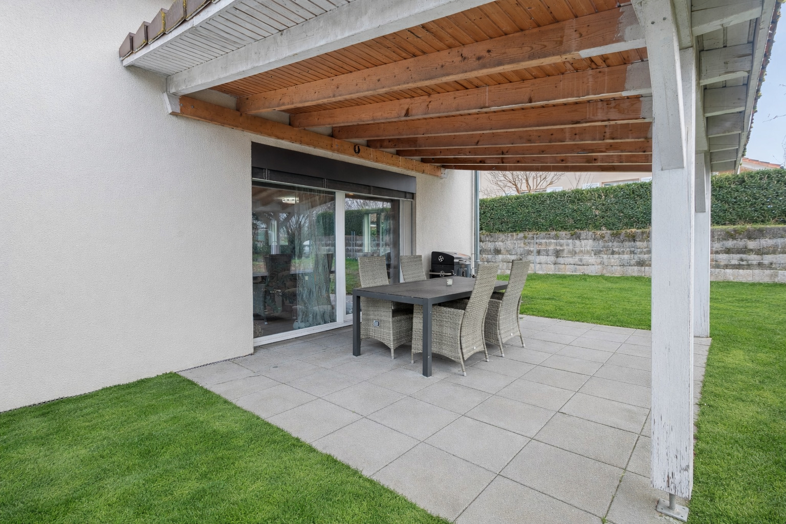 Überdachte Terrasse Überdachte Terrasse