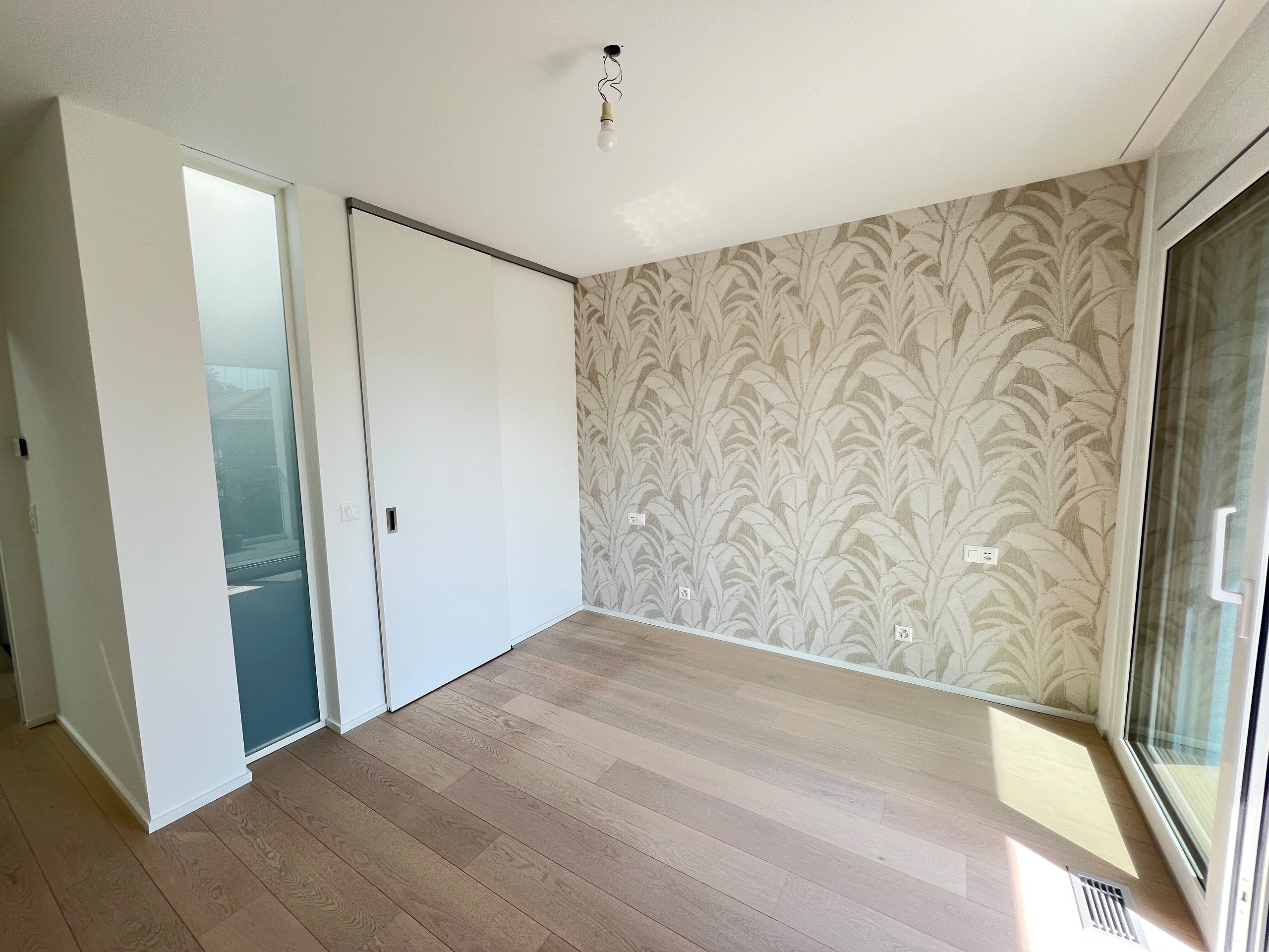 Interior view 4
