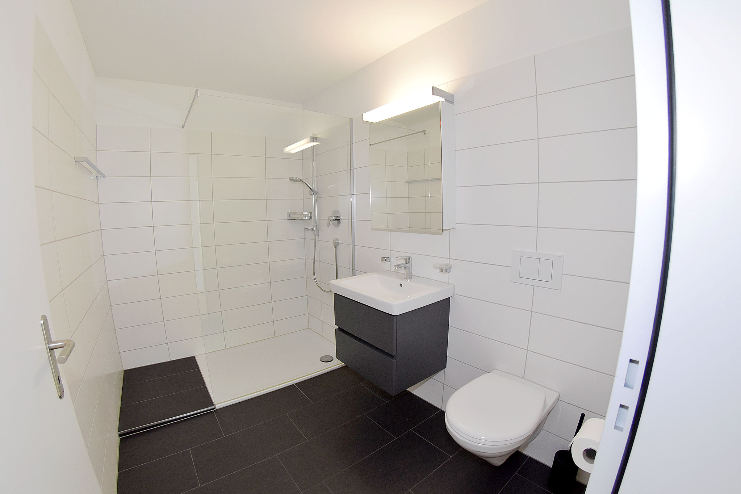 Dusche / WC Dusche / WC