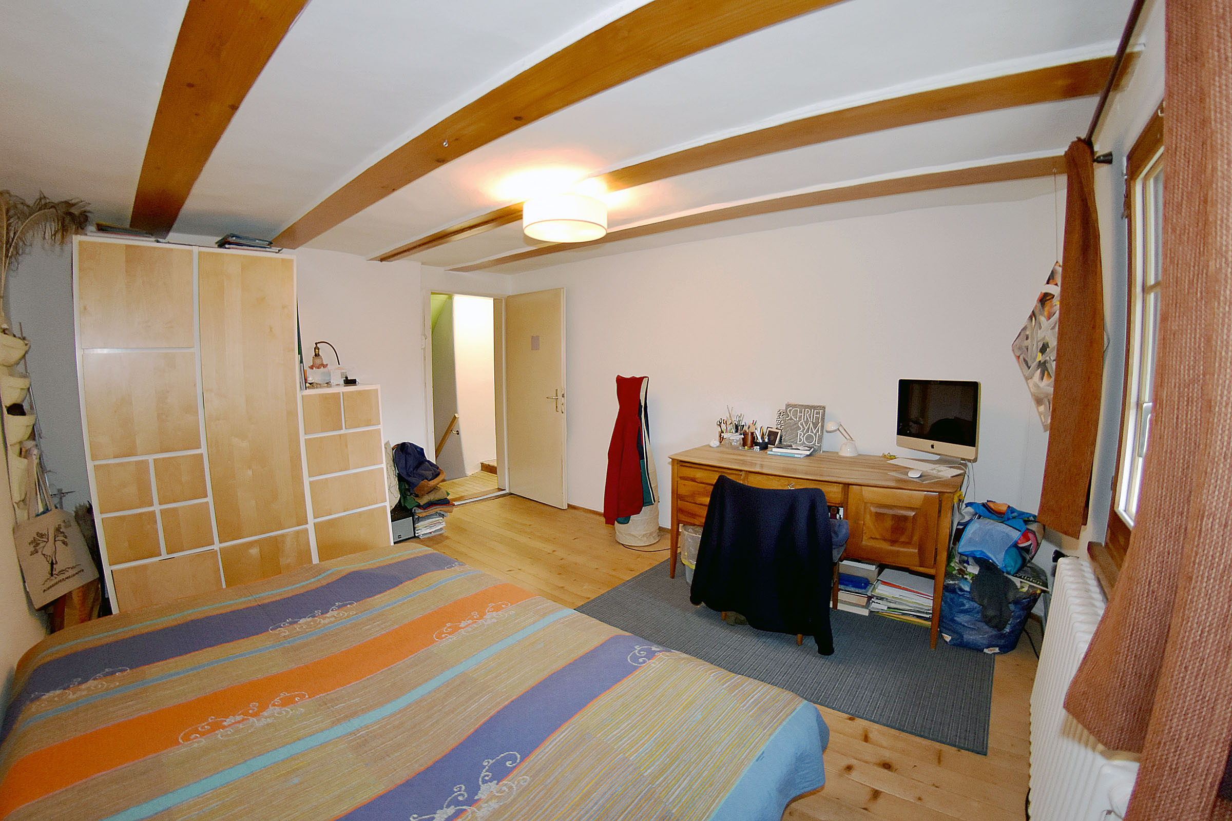 Zimmer 1 im OG (ca. 18 m2) Zimmer 1 im OG (ca. 18 m2)