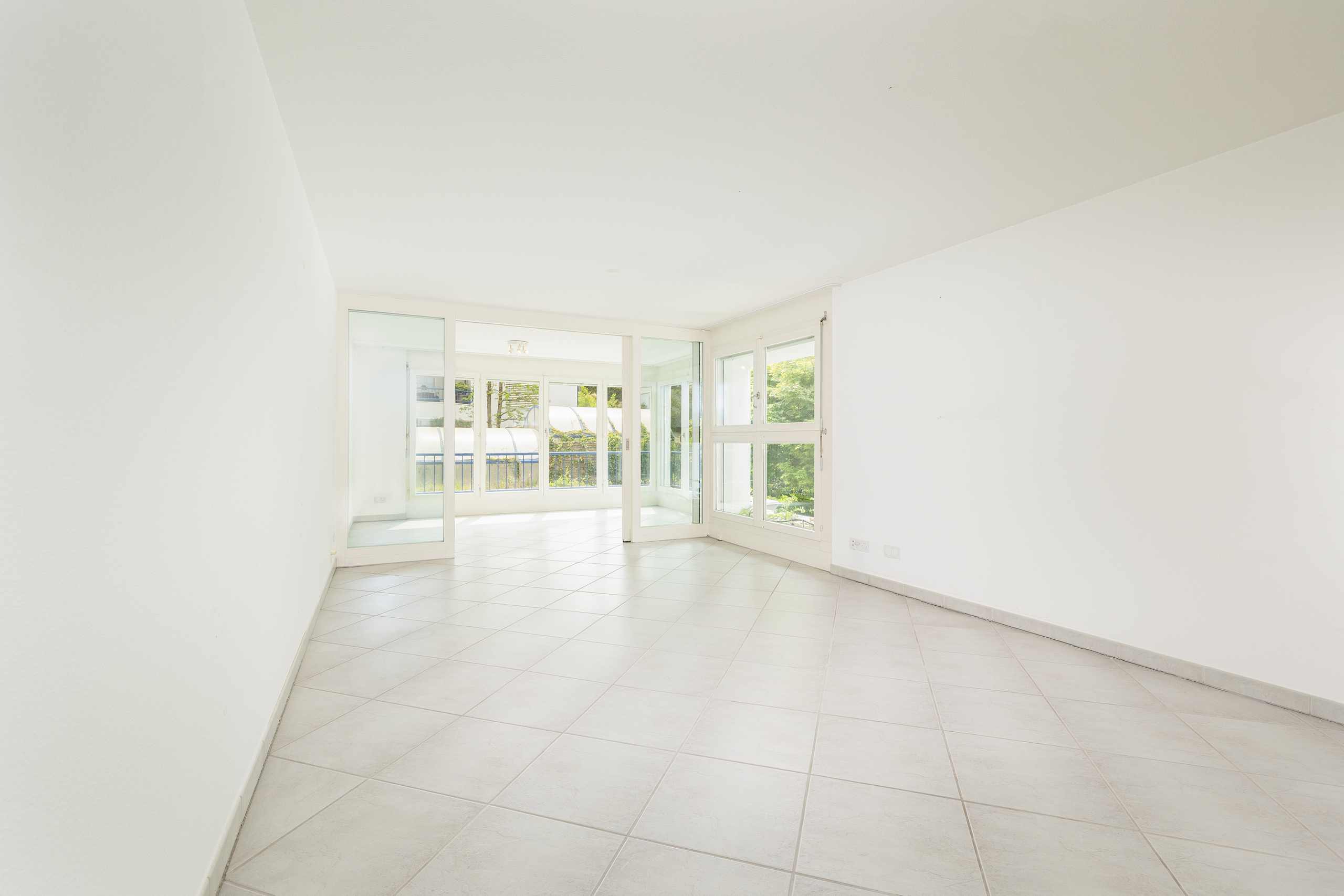 [!form_picture_interior_big!]
