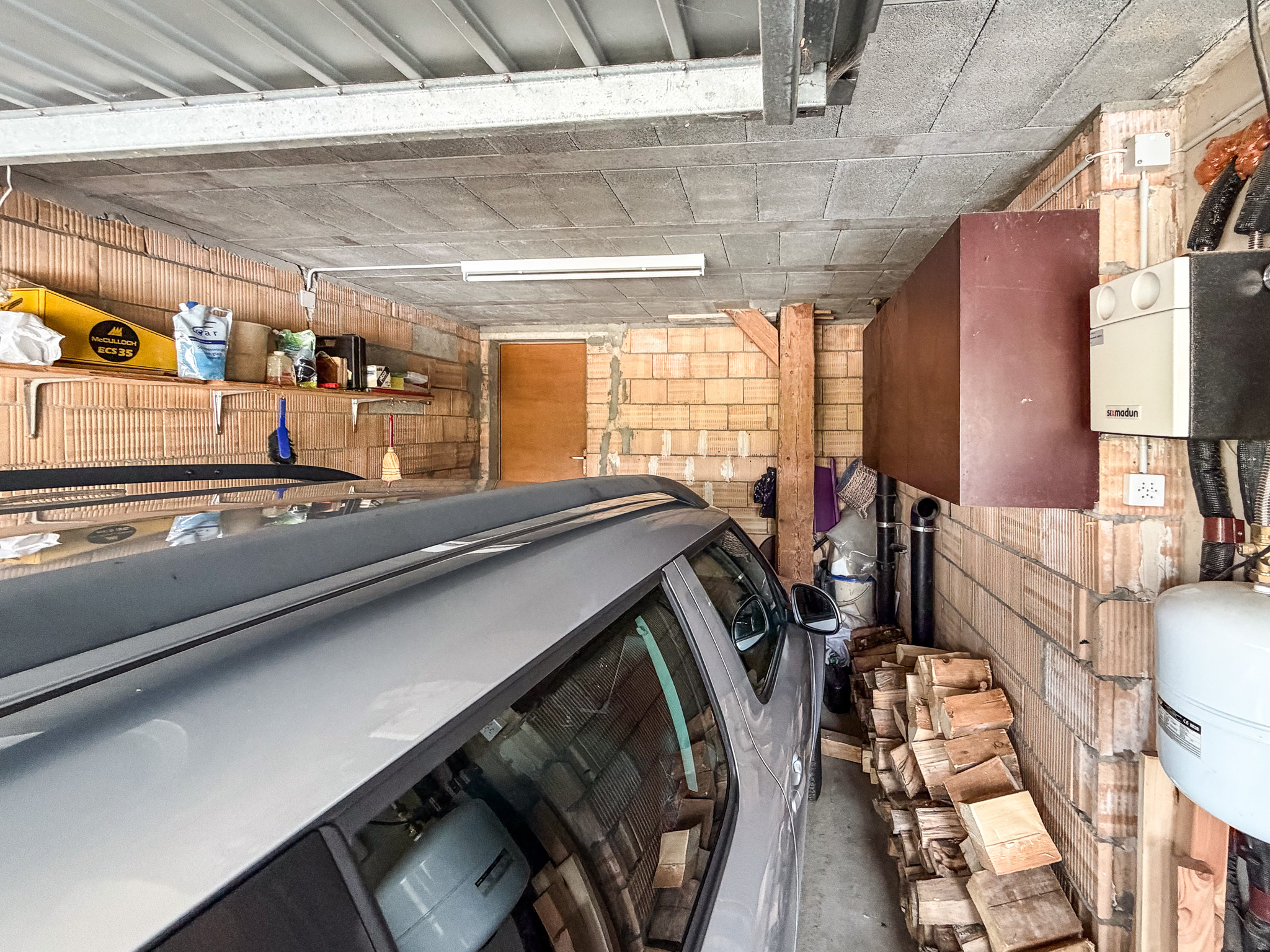Rez supérieur duplex - garage avec accès à l'intérieur