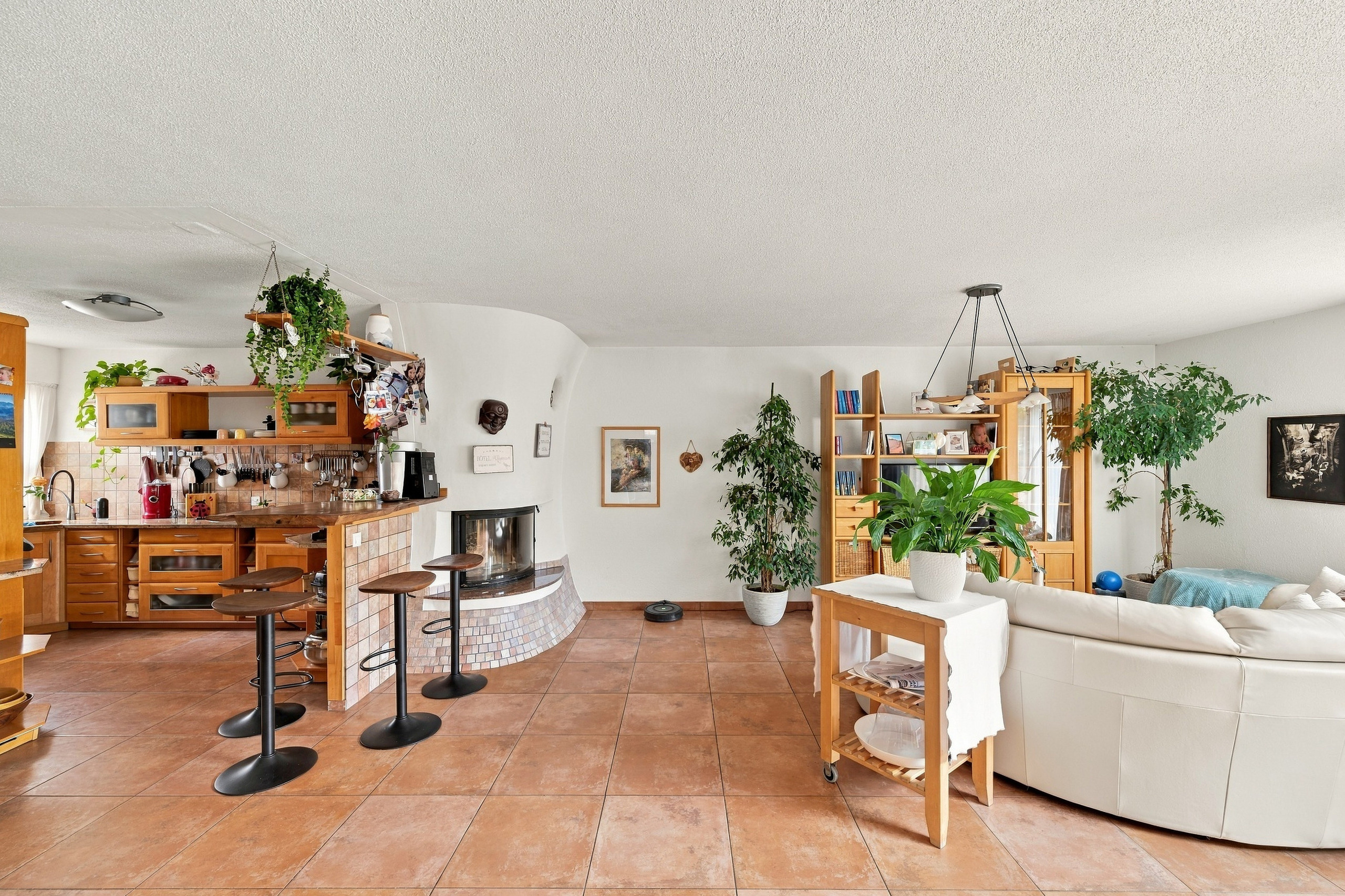 Interior view 3