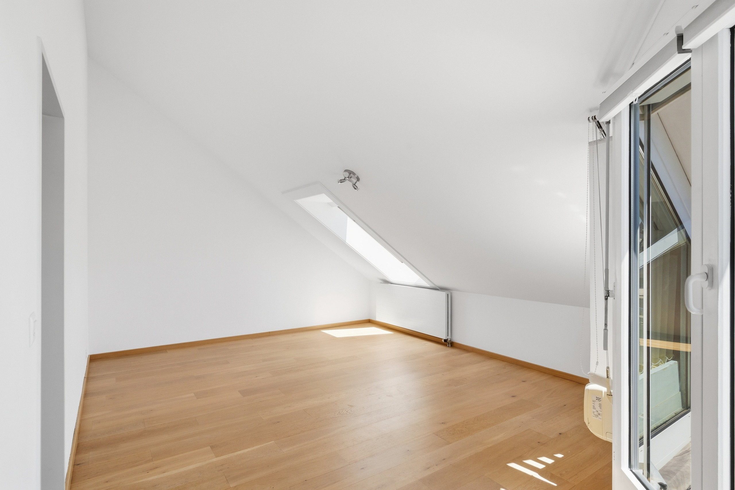 Interior view 6