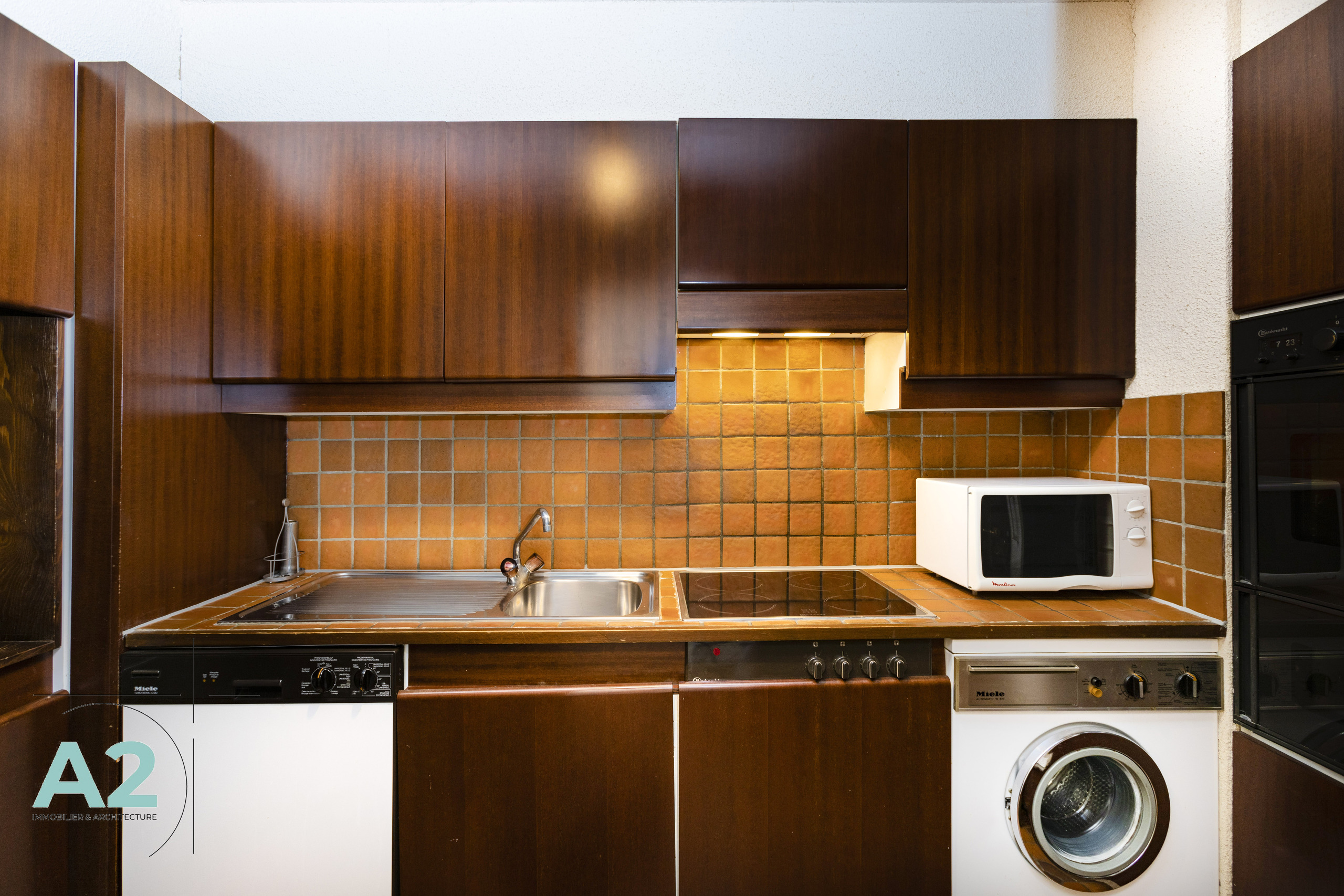 Interior view 4