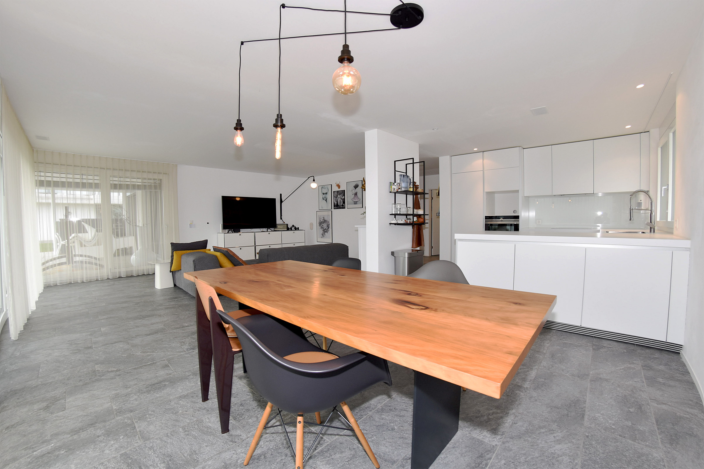 Die lichtdurchflutete Wohnlandschaft