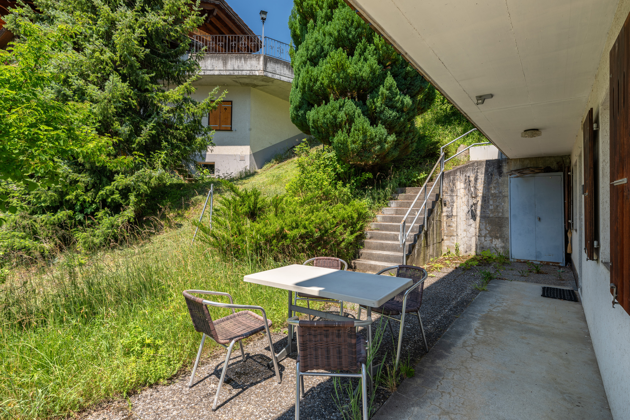 HAUSZUGANG HAUSZUGANG