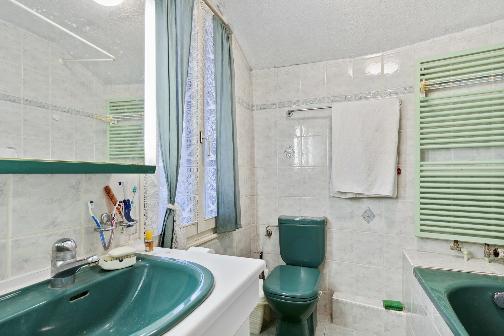 Badezimmer im Obergeschoss