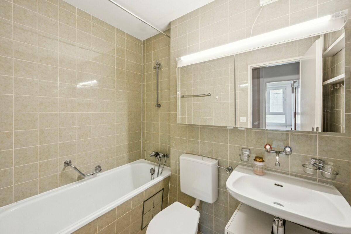 Picture 5