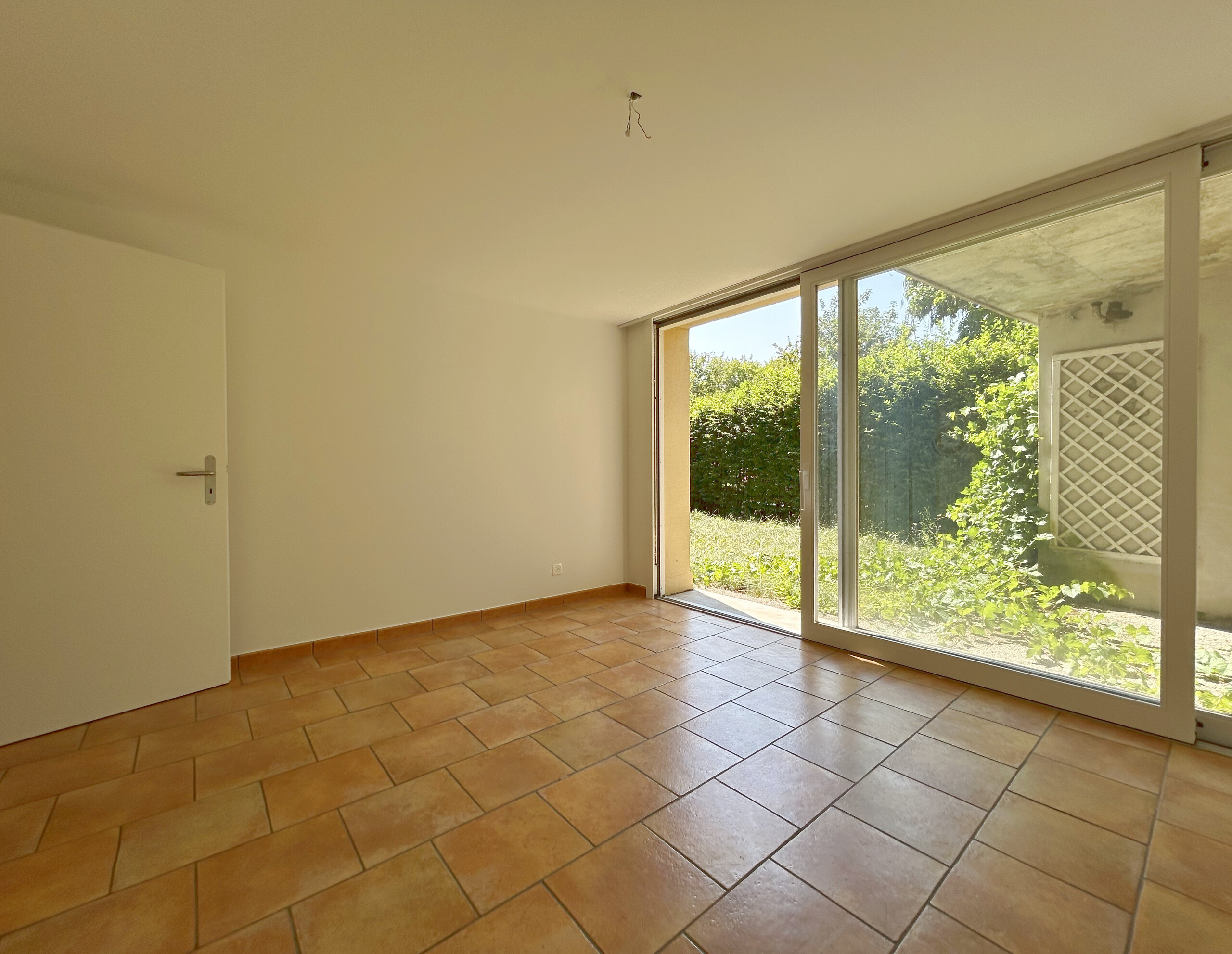 Interior view 8