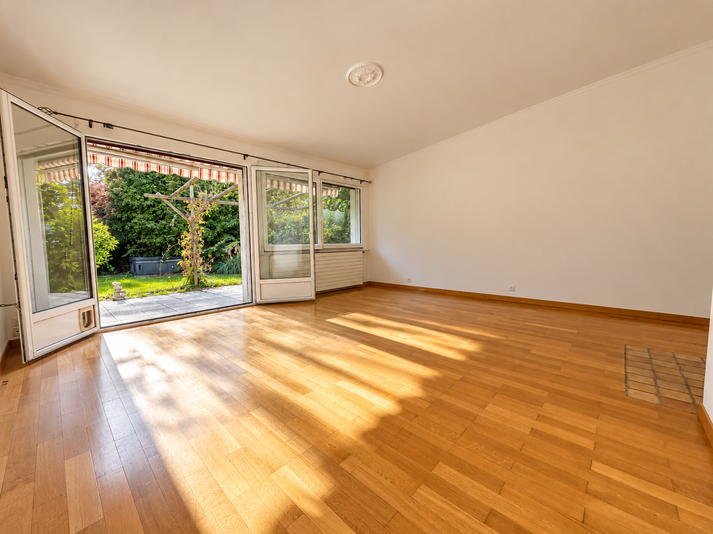 Interior view 1