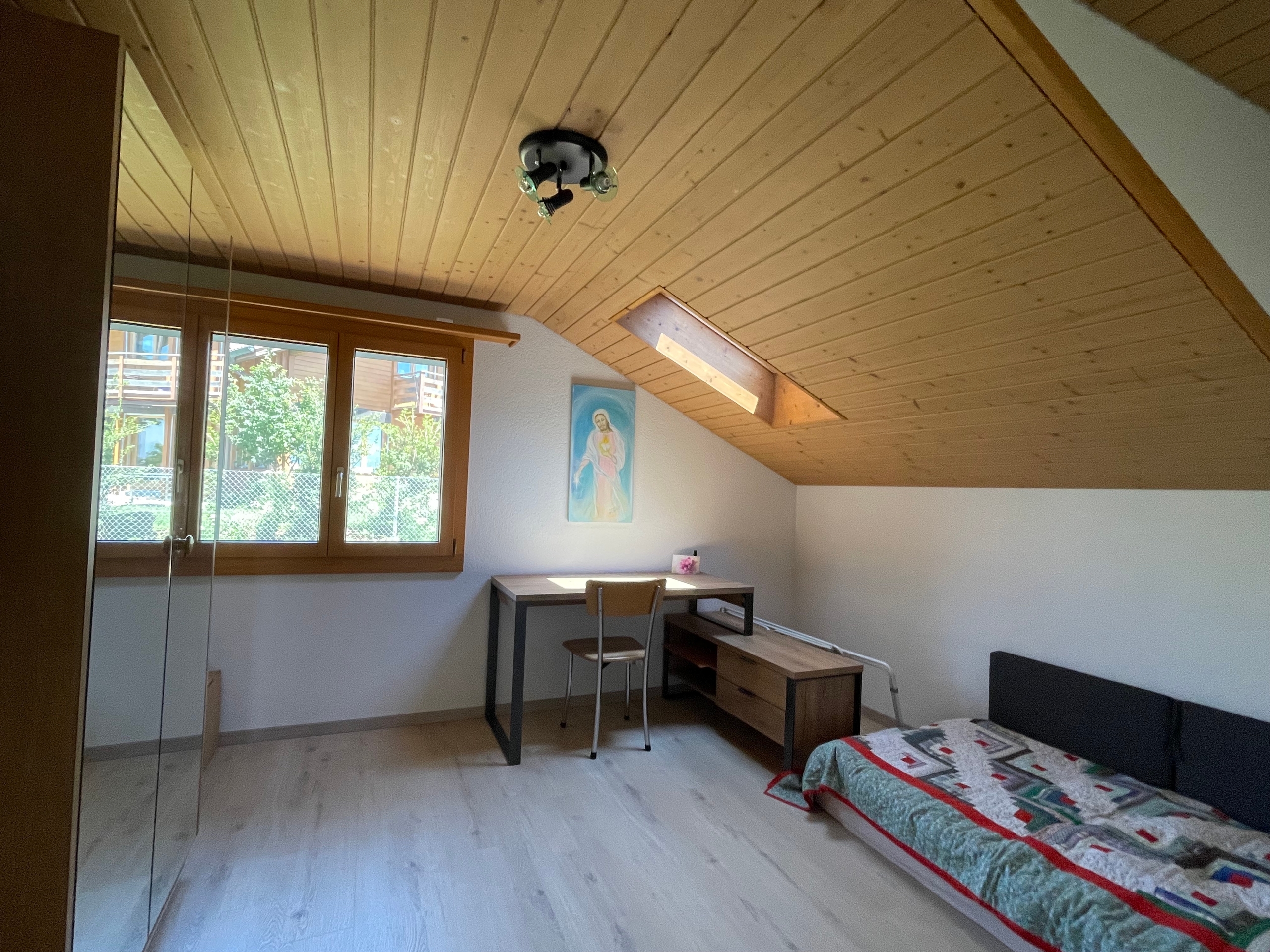 Photo 6
