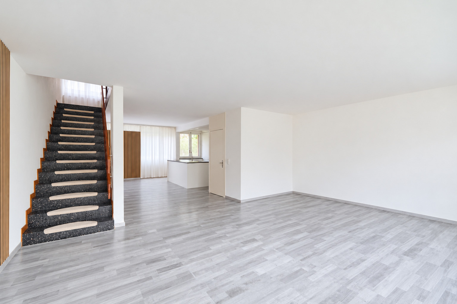 Interior view 5