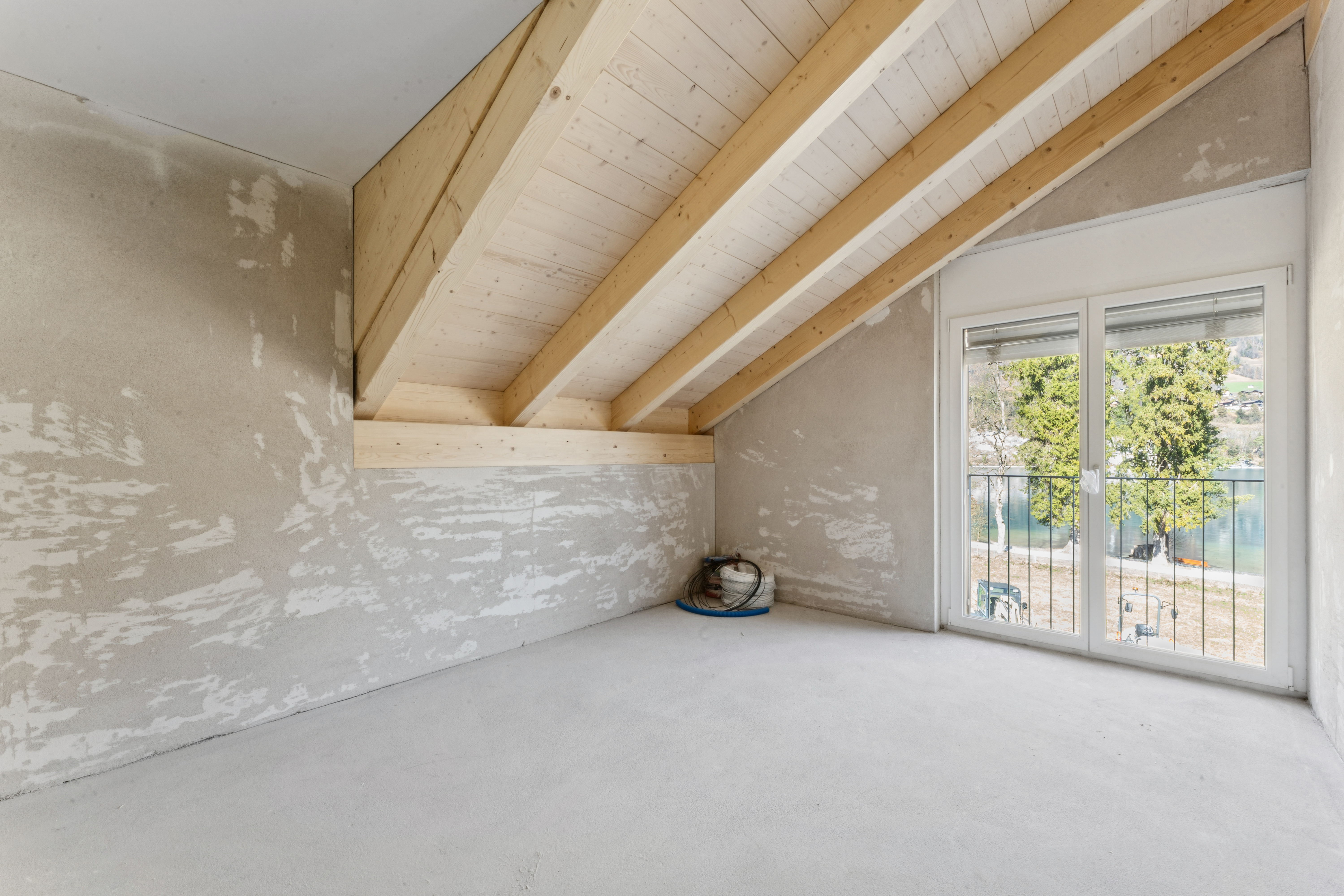 Chambre à coucher avec vue sur le lac de Brinez