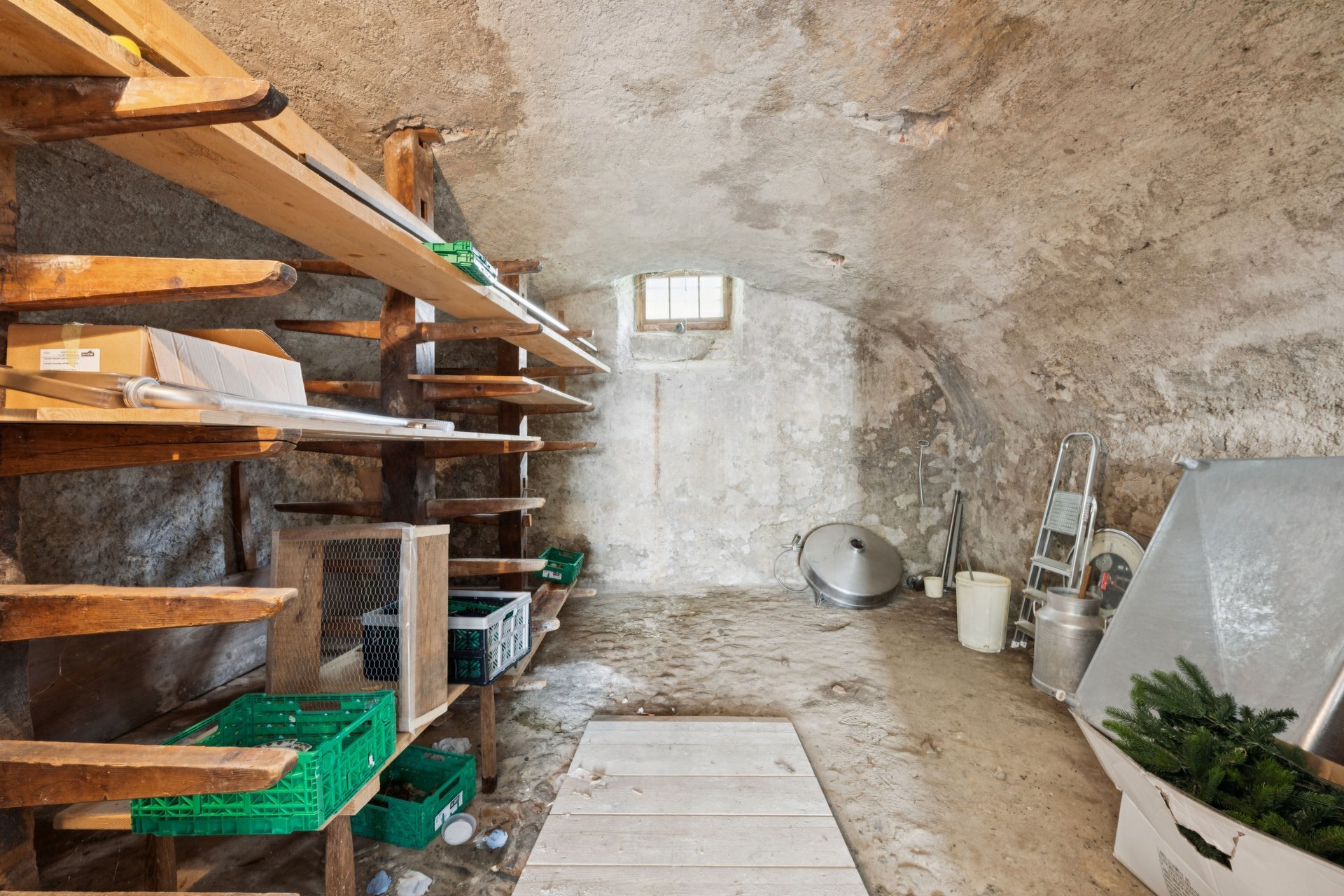 Interior view 2