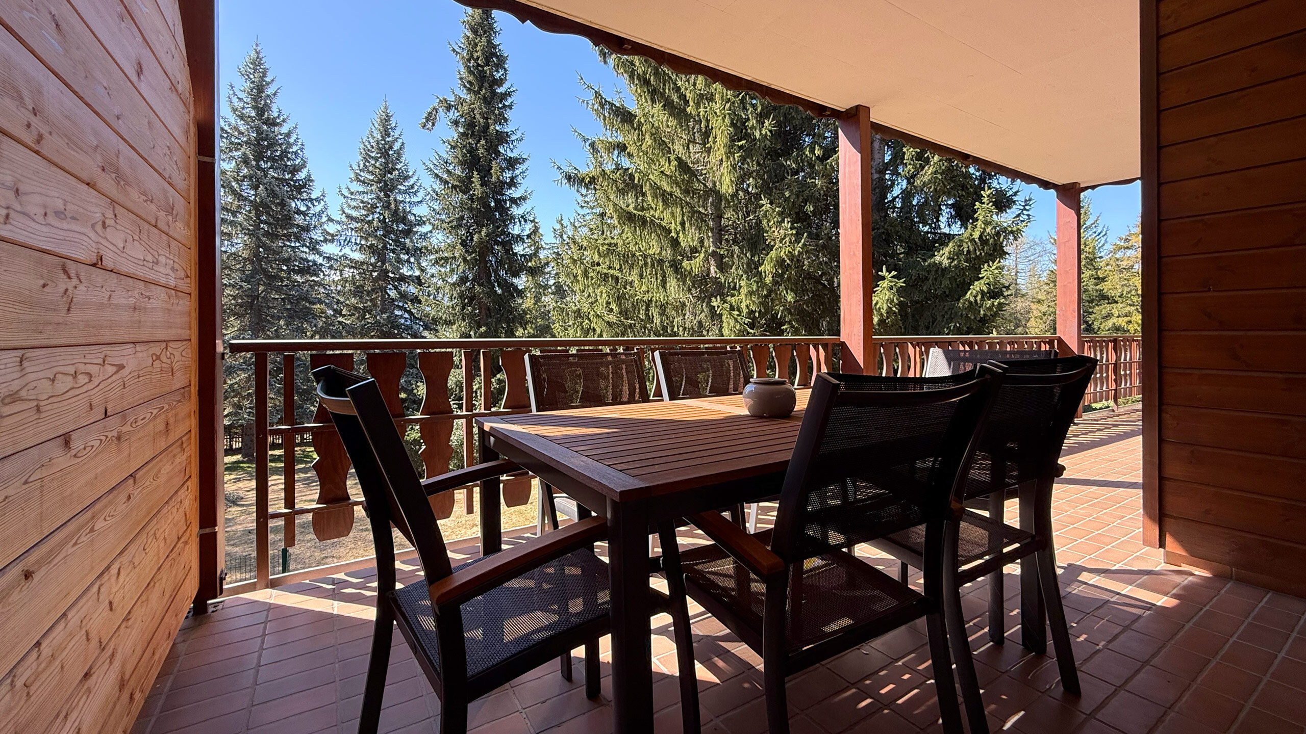 South balcony (View 1)