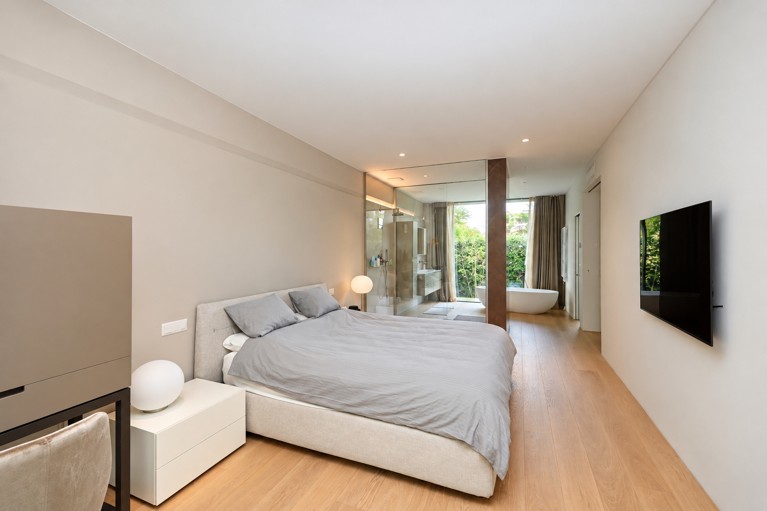 Interior view 4