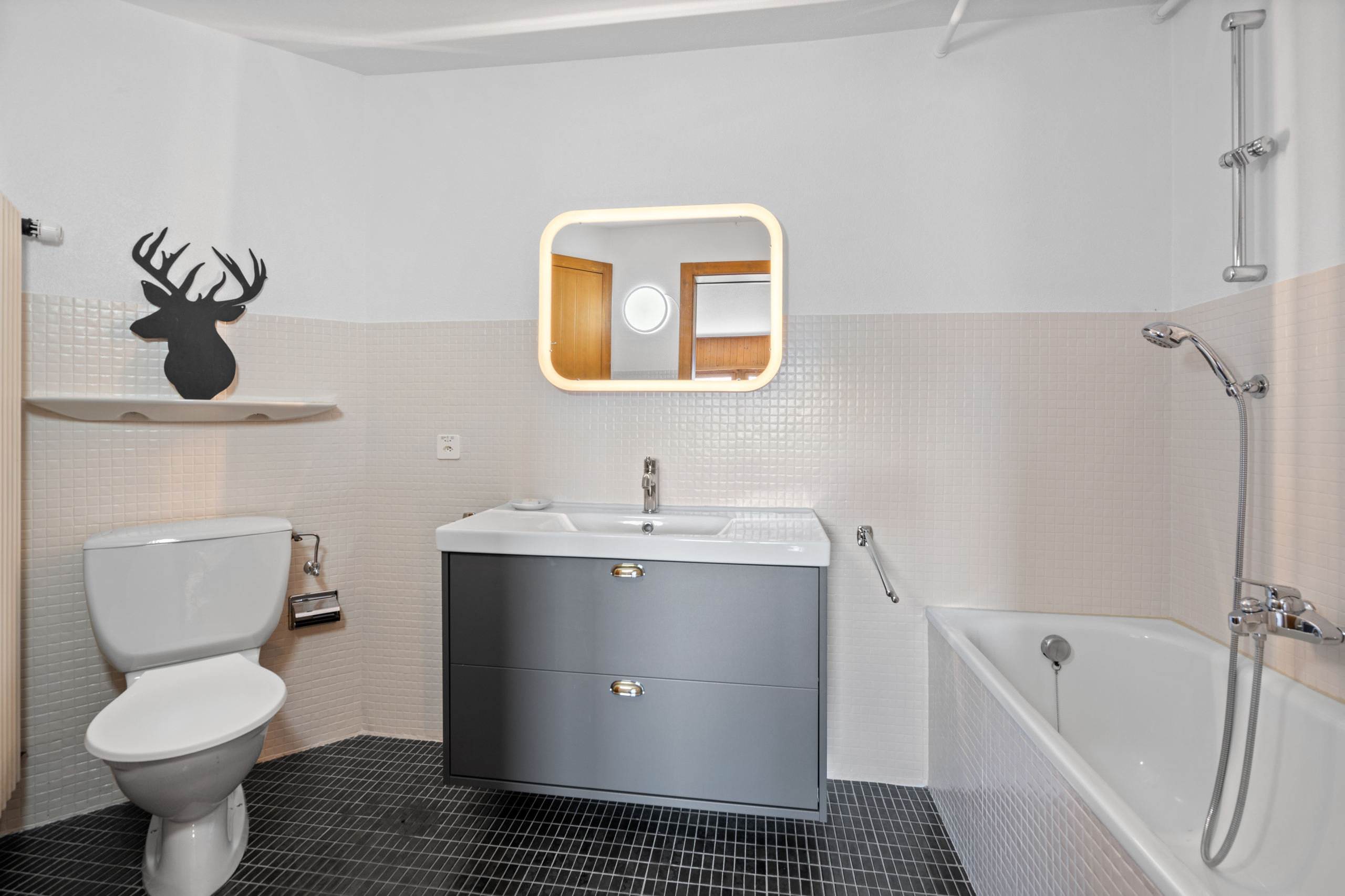 Interior view 7