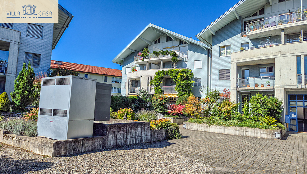 Gebäude mit Wohnung