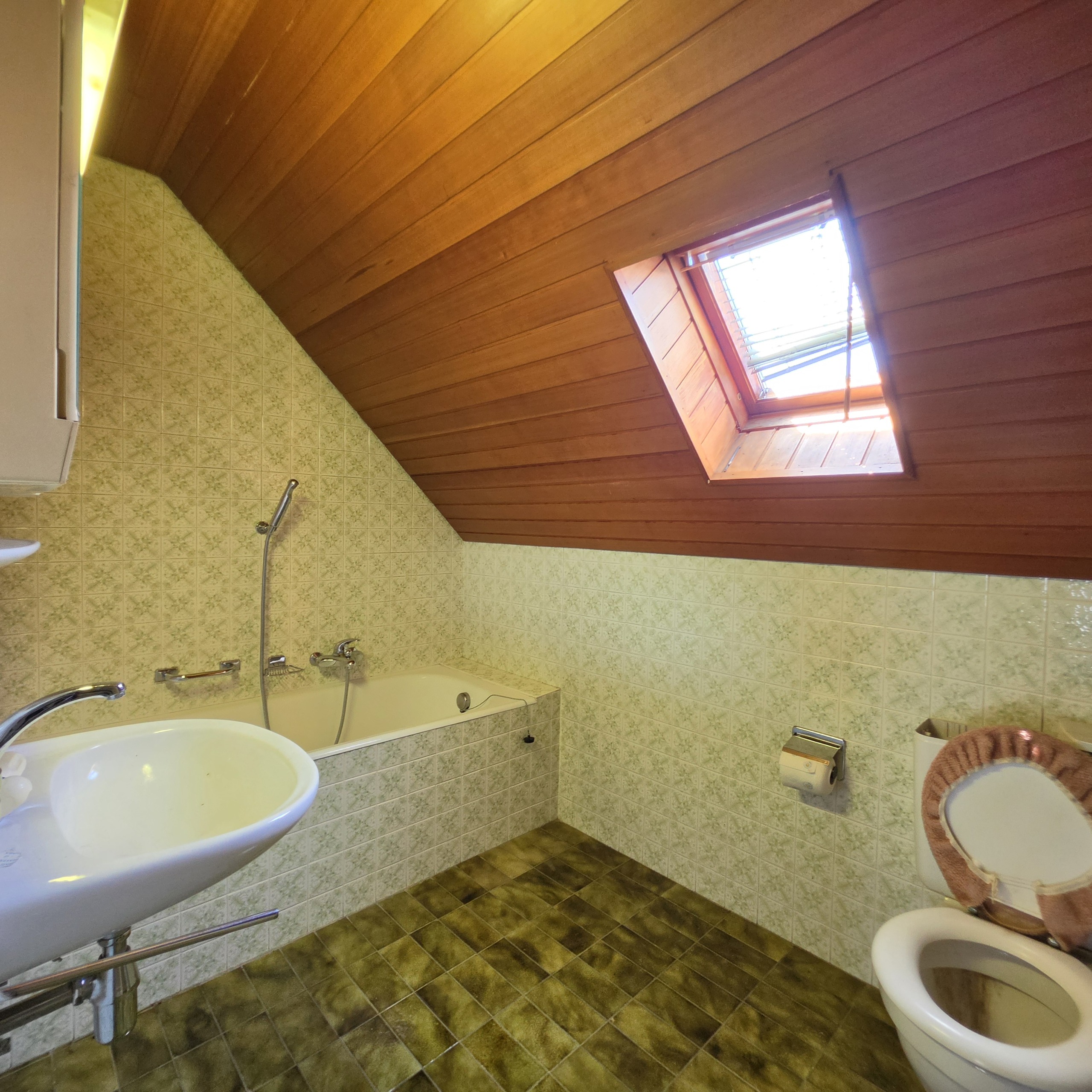 Combles: salle de bains