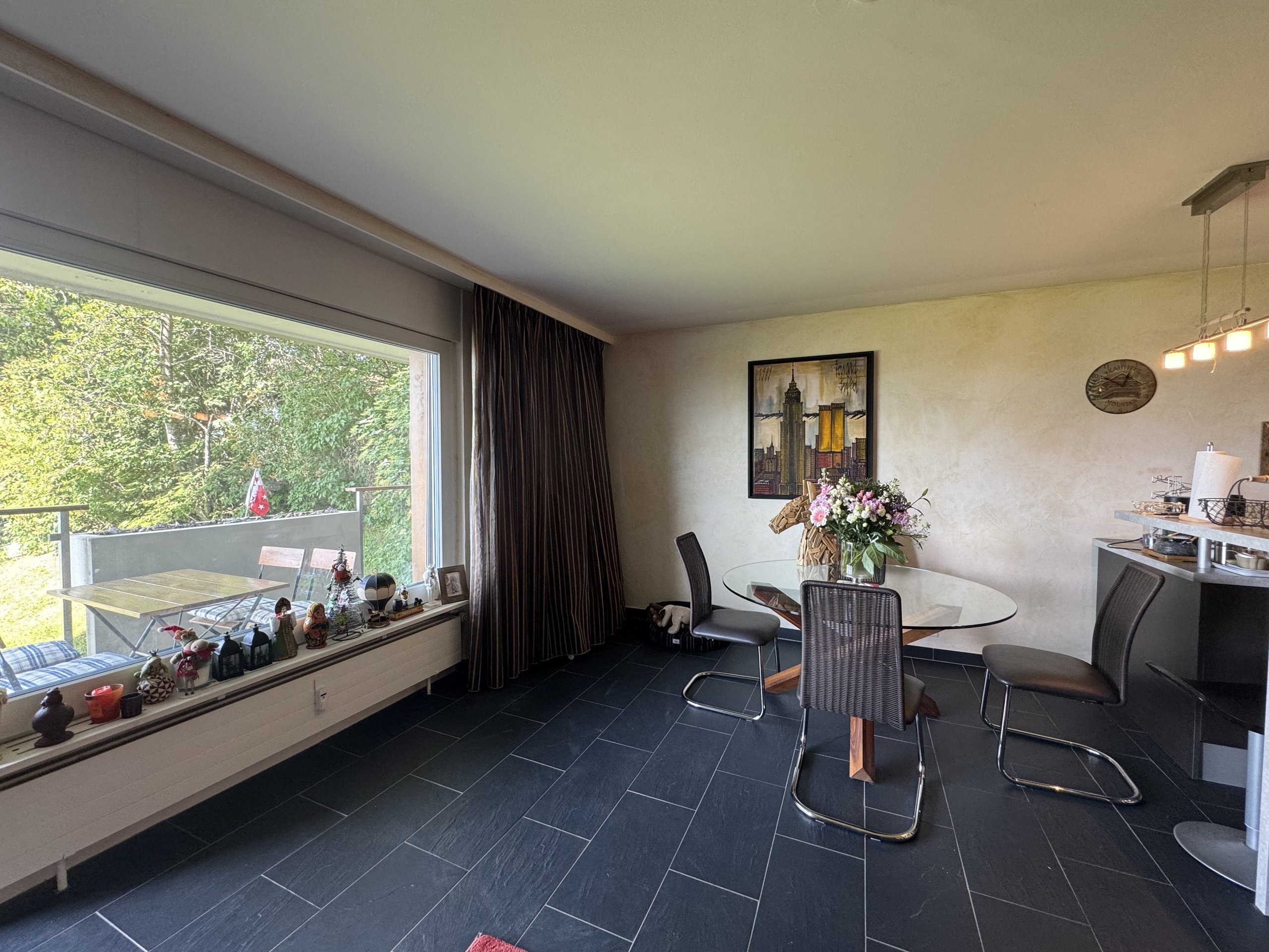 Interior view 9