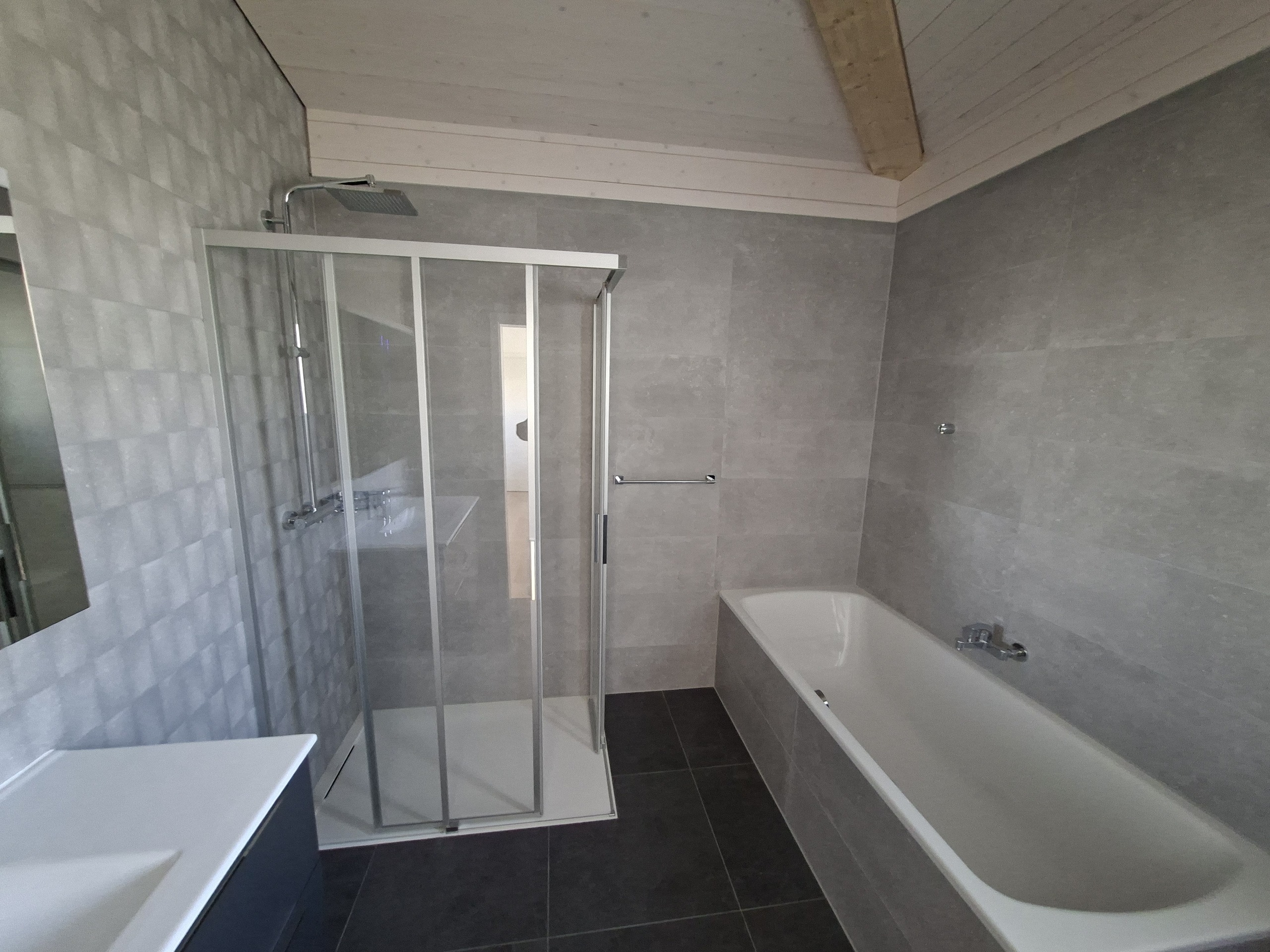 Interior view 4