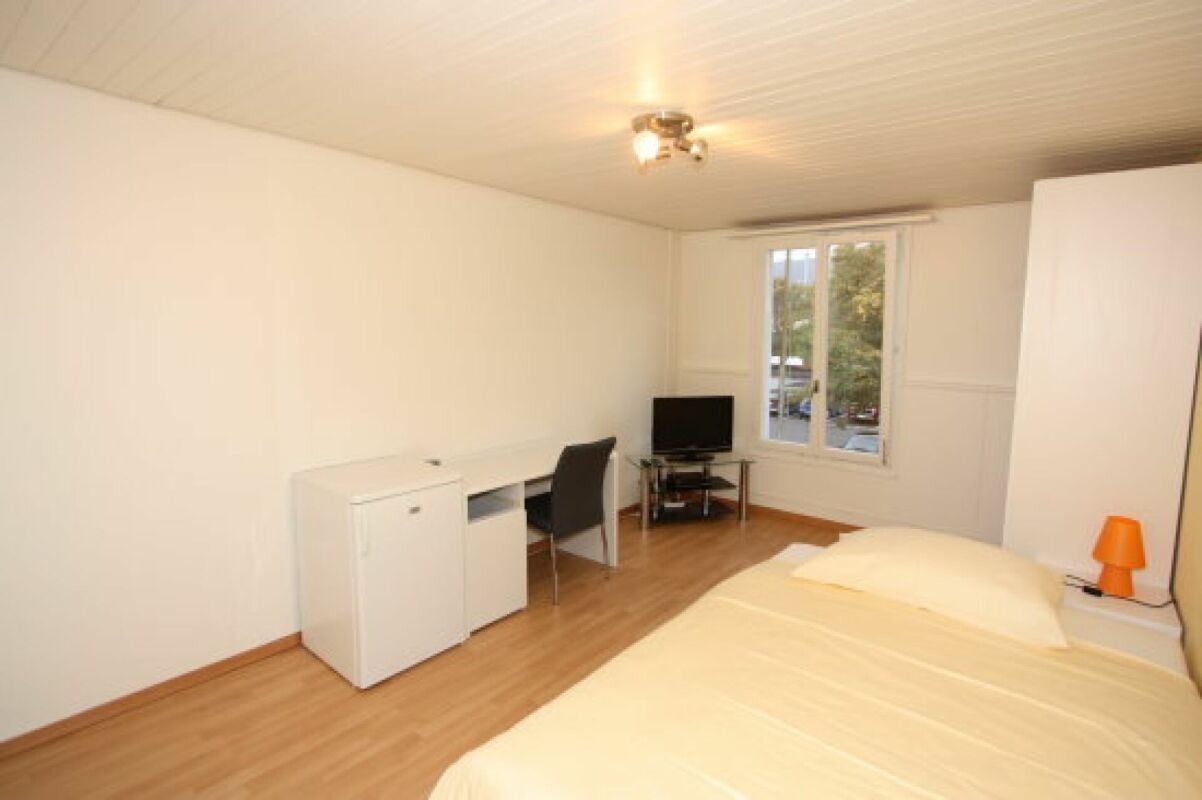 Möbliertes Zimmer Möbliertes Zimmer