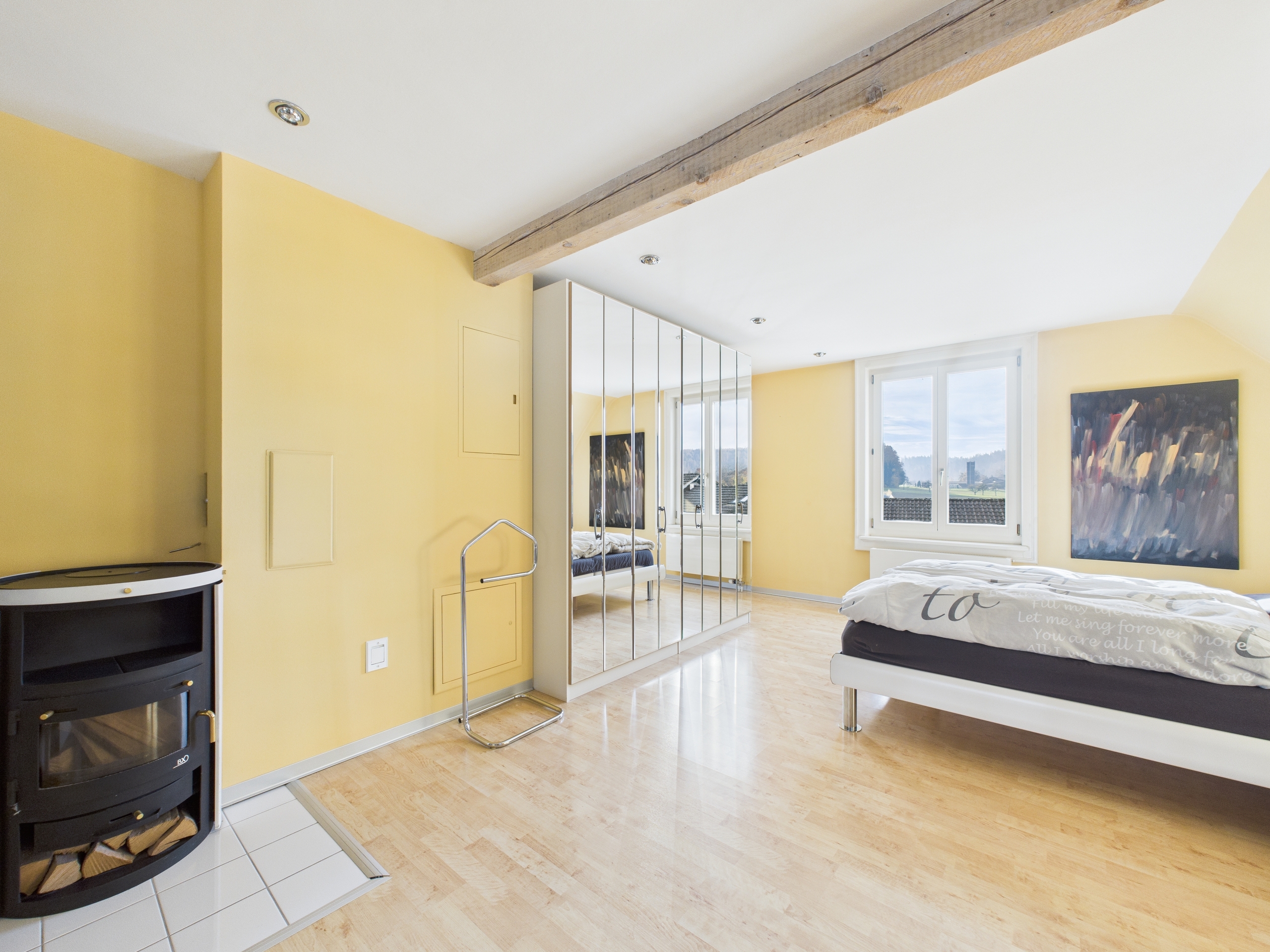 Interior view 4