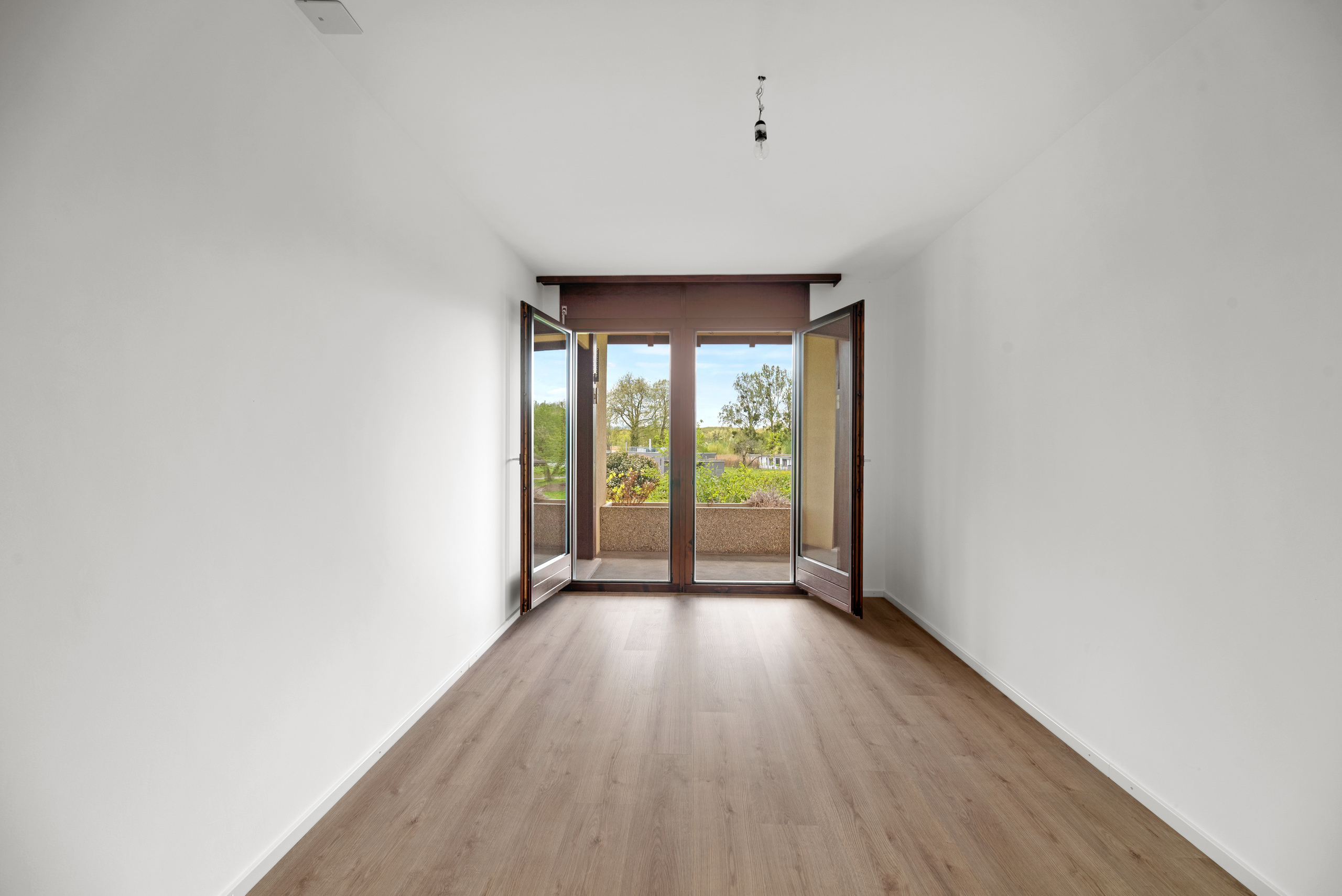 1er étage - chambre 2 avec balcon