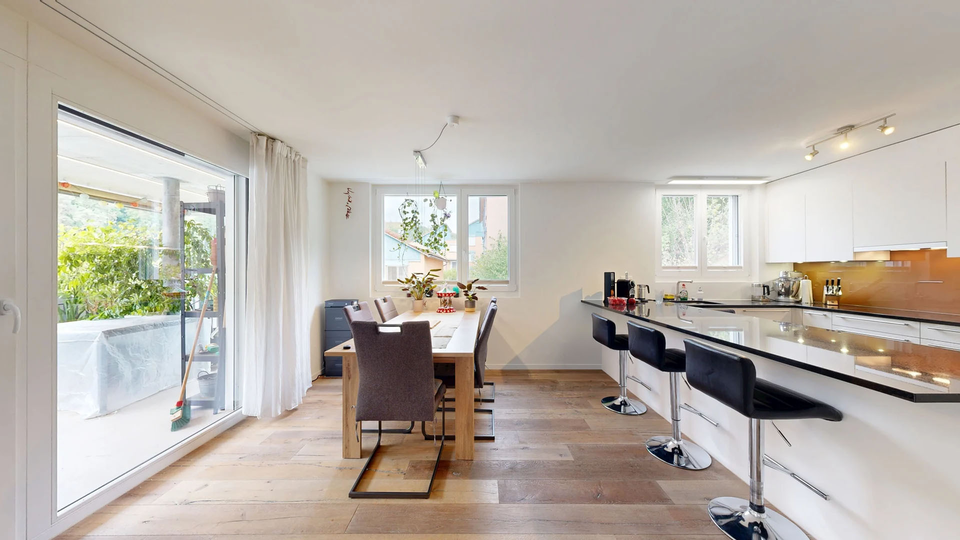 Wohnen / Essen Wohnen / Essen