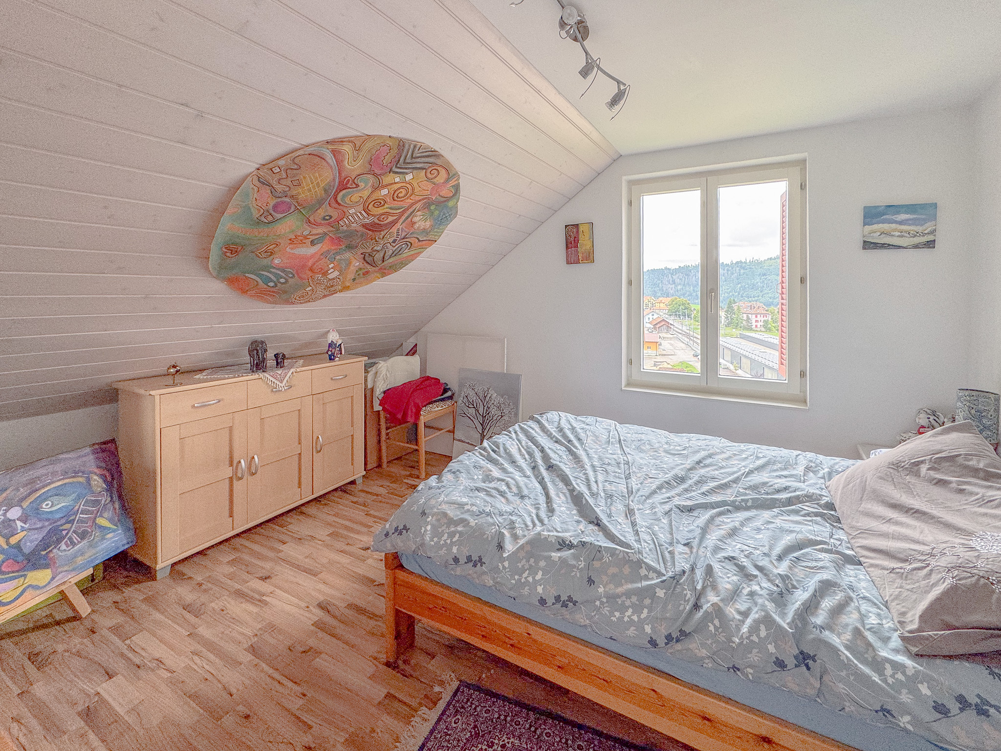 2ème étage Est - appartement de 3 pièces 2ème étage Est - appartement de 3 pièces