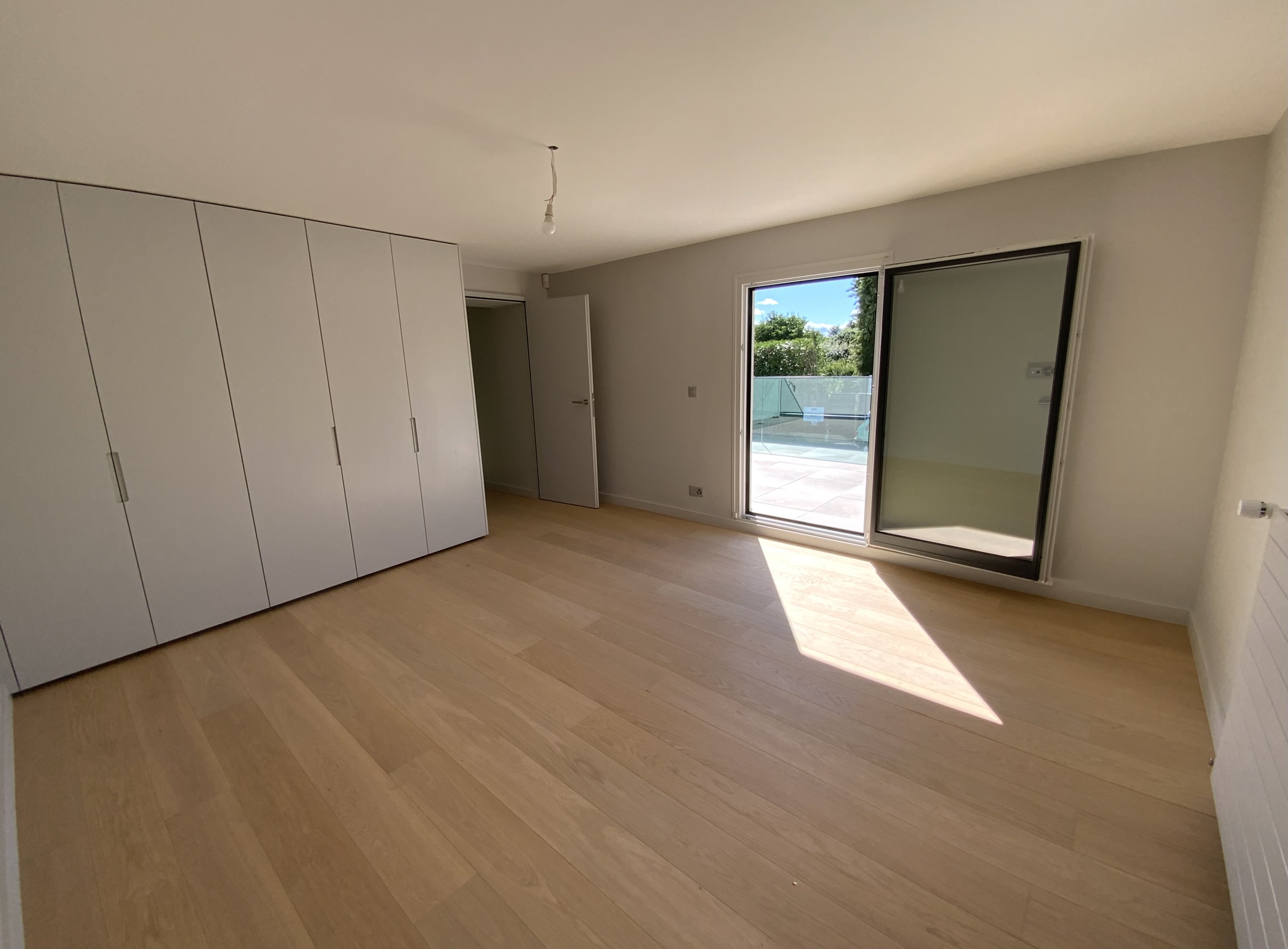 Chambre 2 1er étage Chambre 2 1er étage