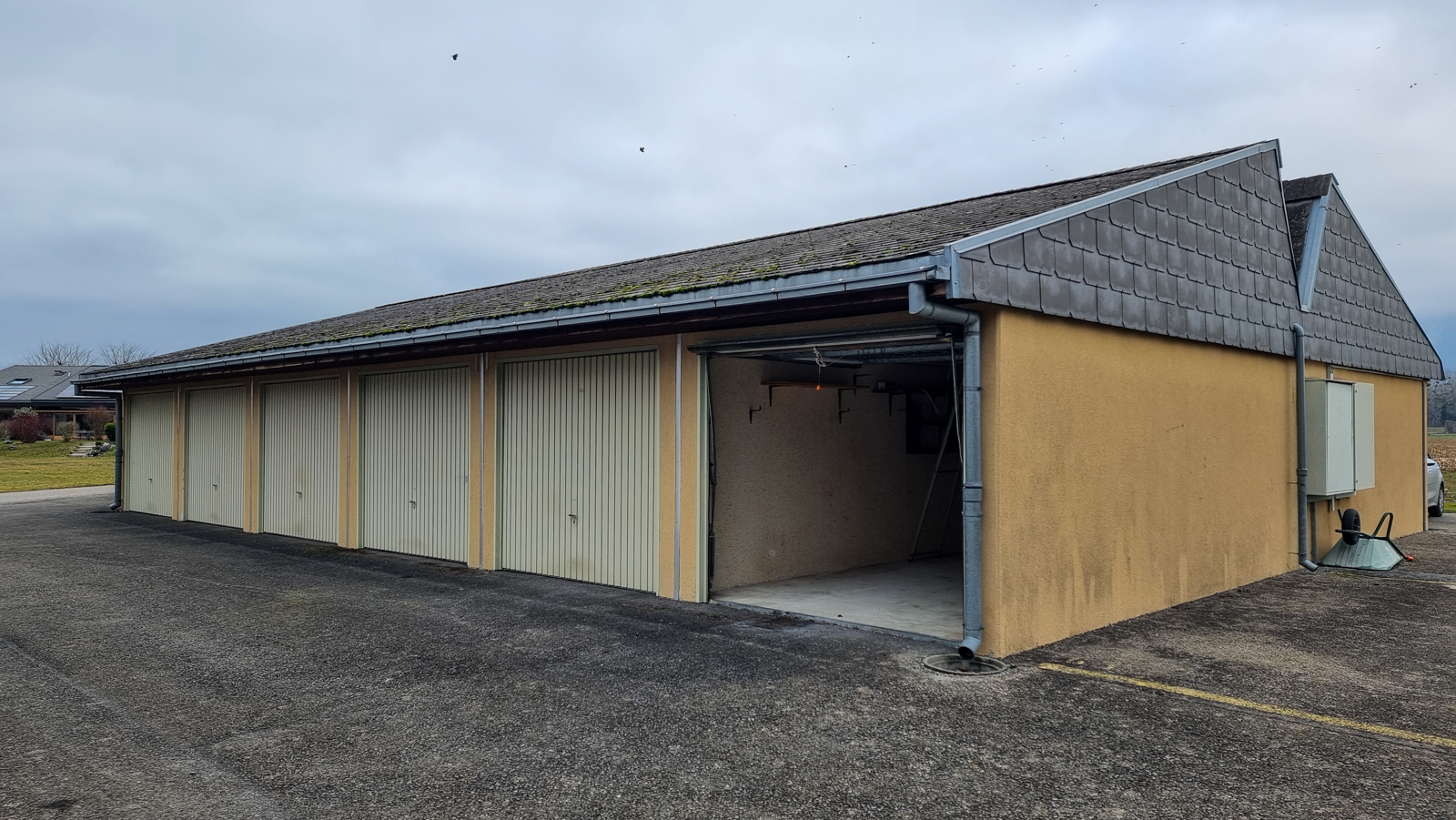 Garage box