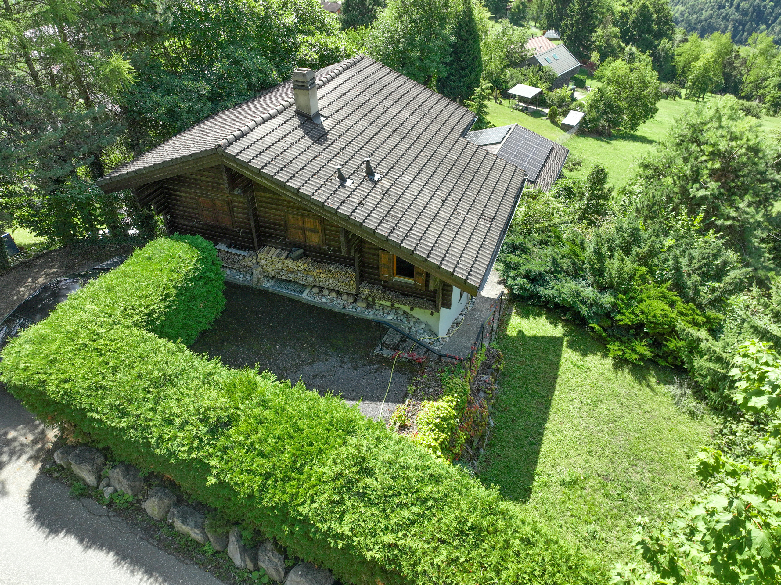 Exterior view 3