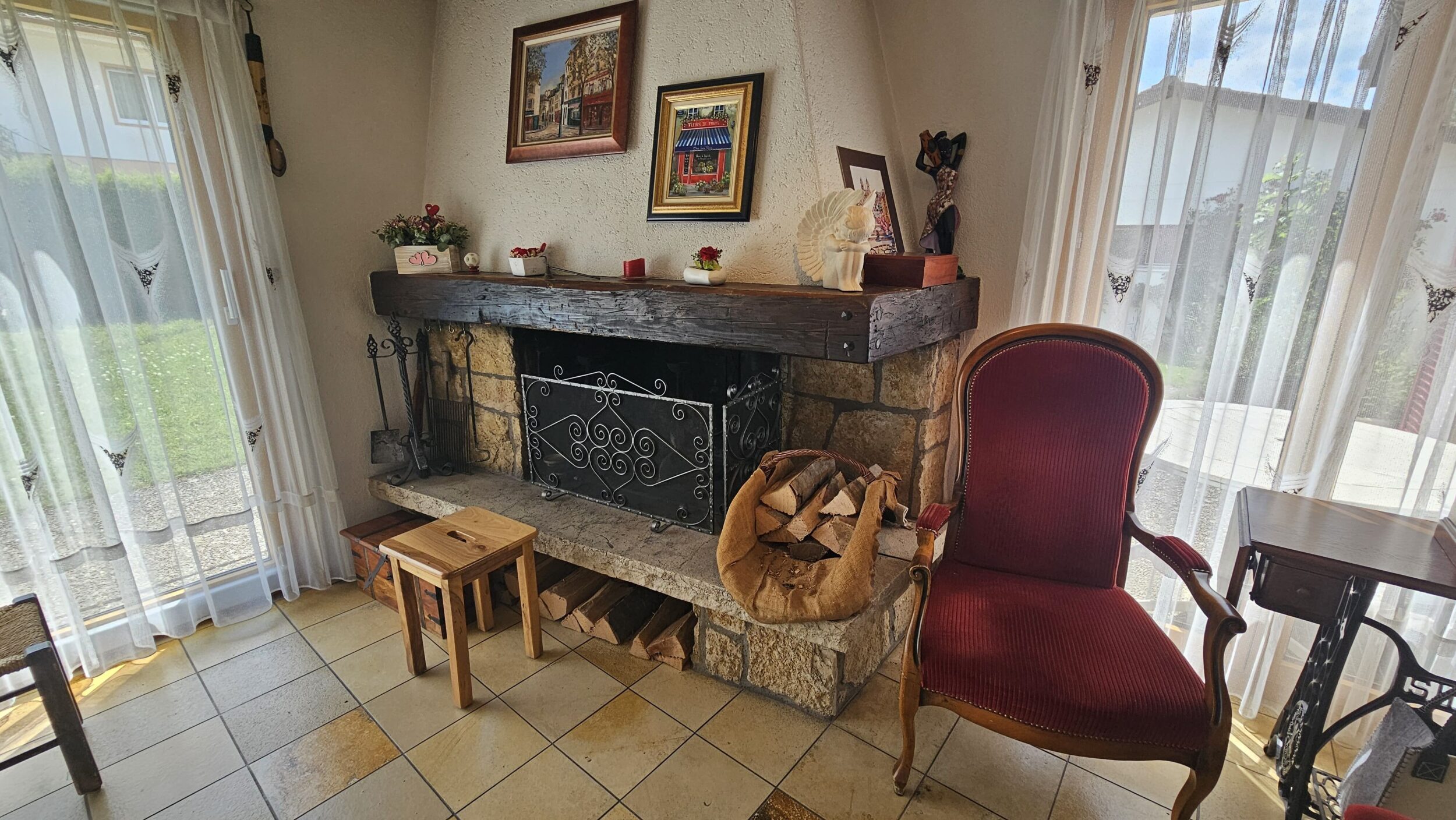 Photo 6